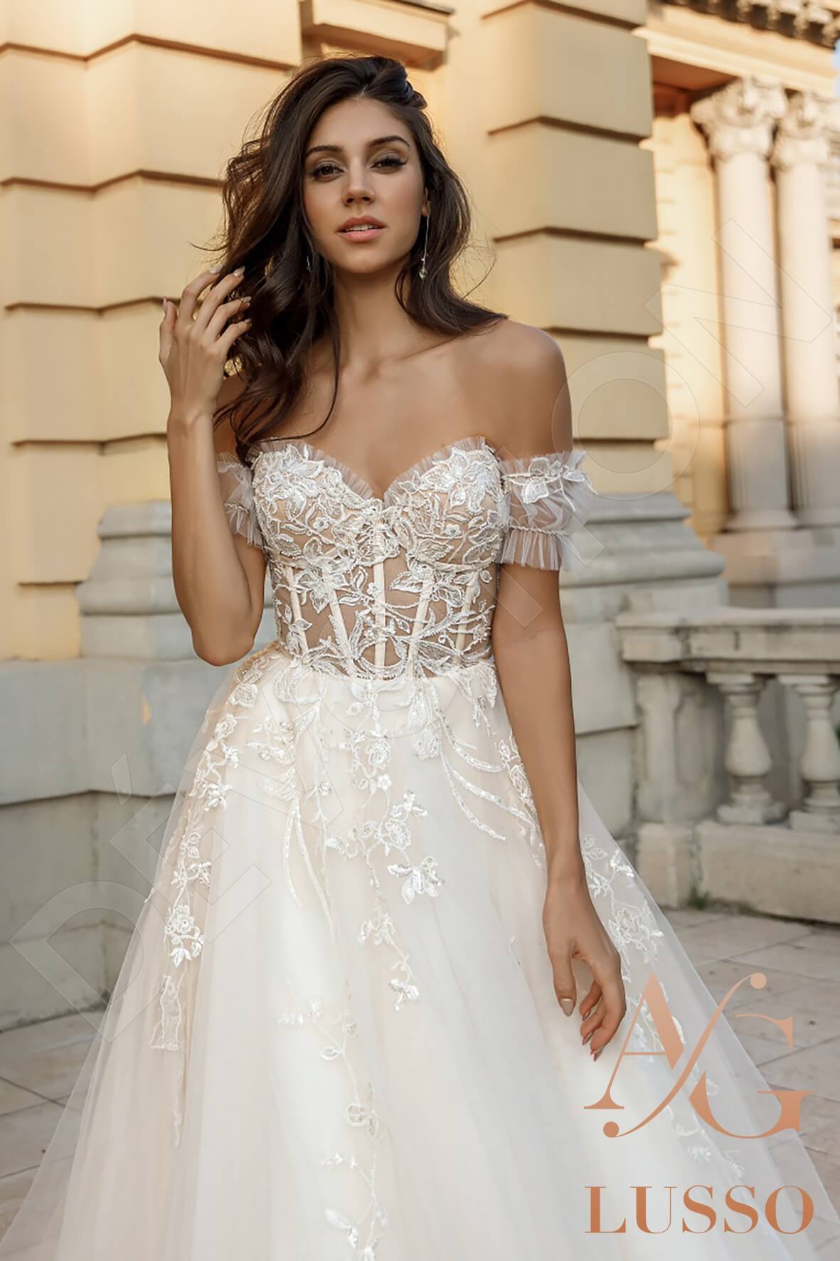 Xilia A-line Sweetheart Ivory Carne Wedding dress