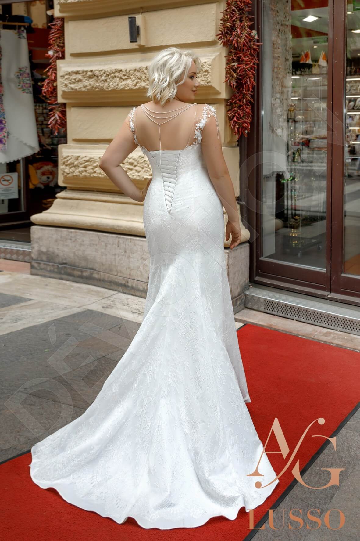 Castel Trumpet/Mermaid Illusion Ivory Wedding dress