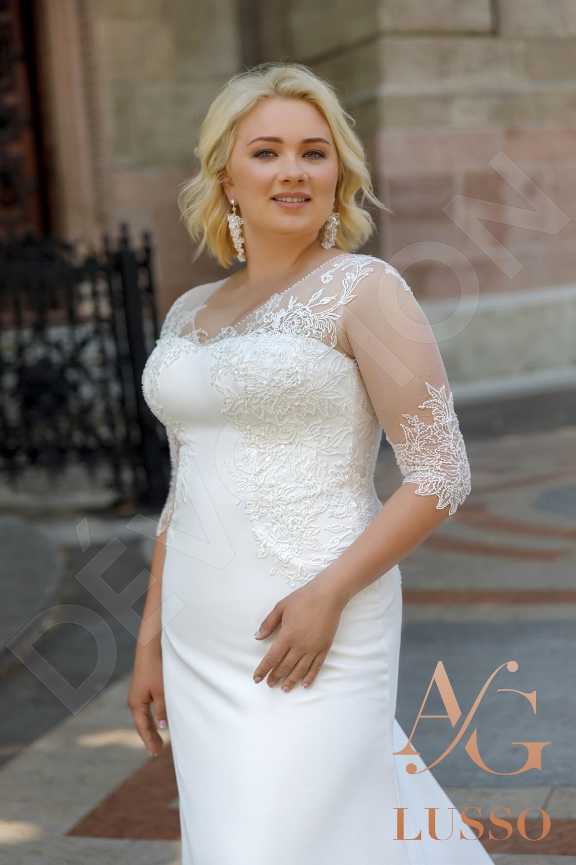 Alanis Sheath/Column V-neck Ivory Wedding dress