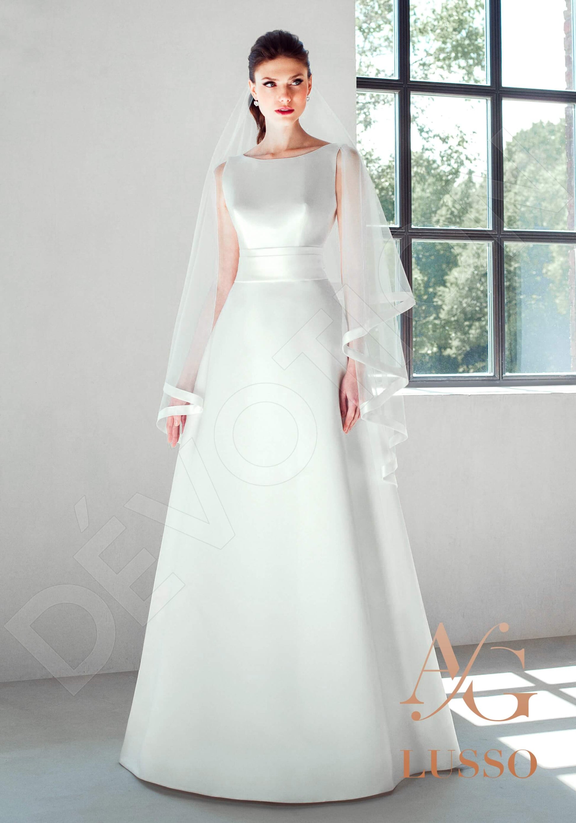 Heathen A-line Boat/Bateau Mediumivory Wedding dress