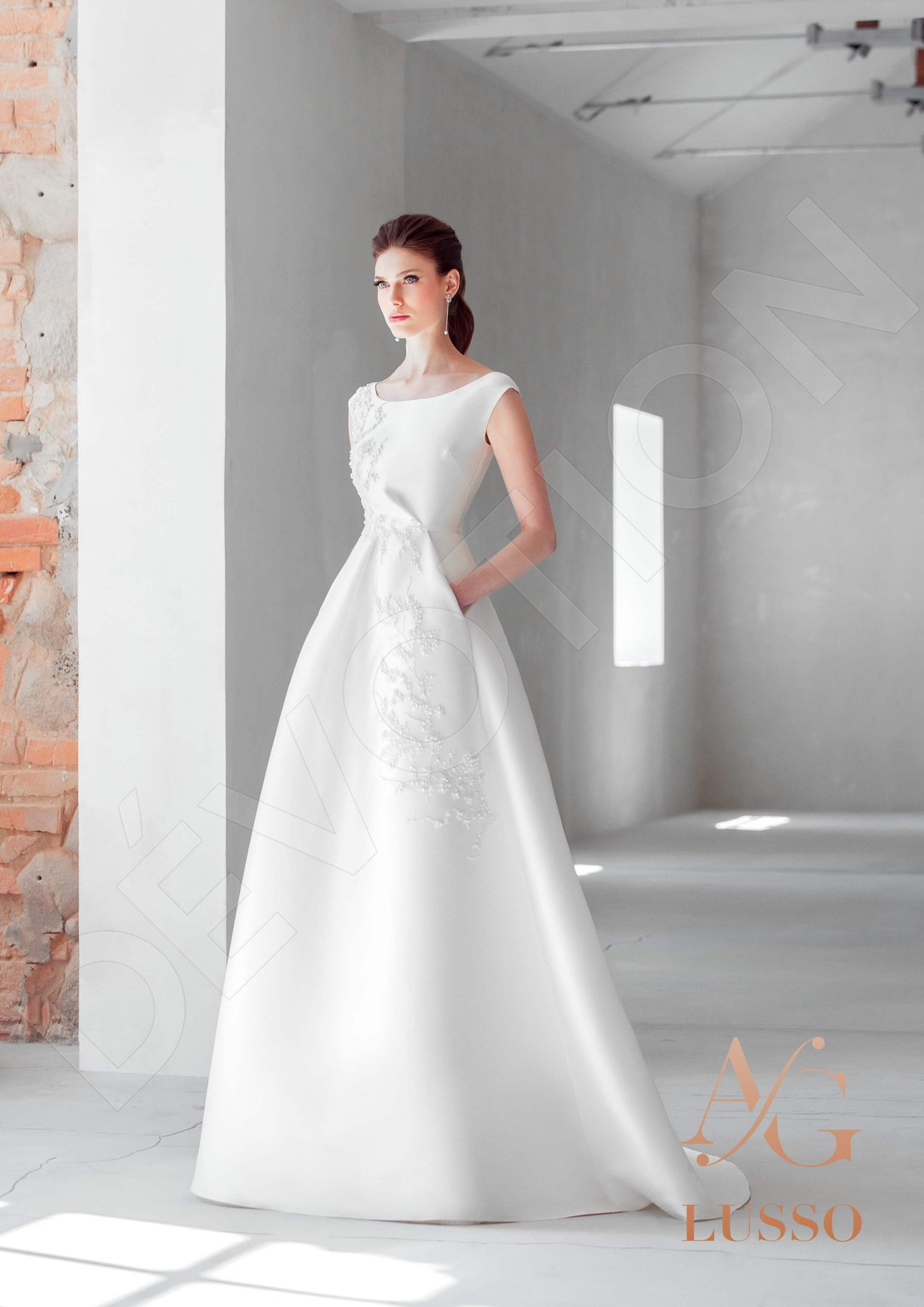 Helenis A-line Boat/Bateau Mediumivory Wedding dress