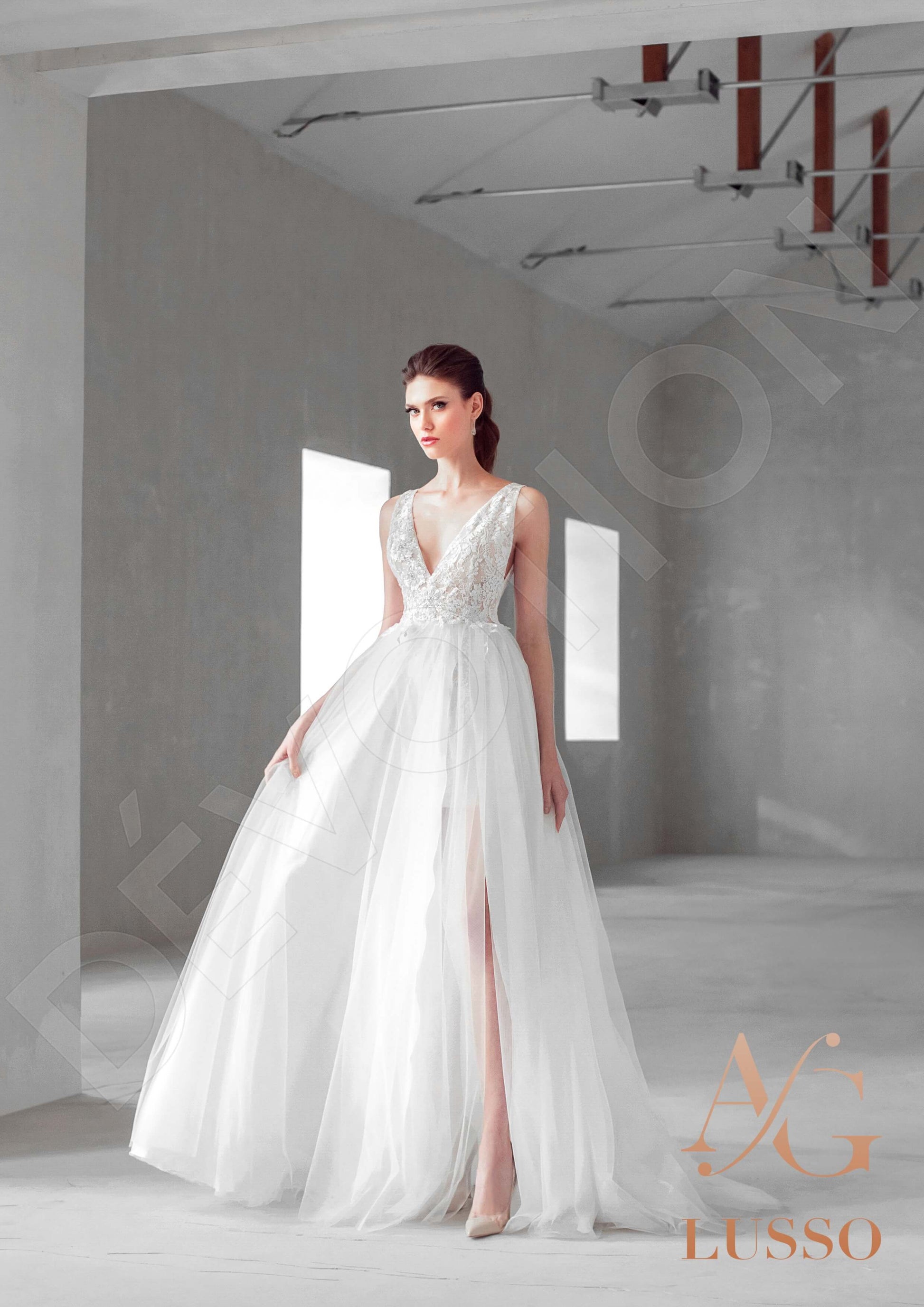 Selenia A-line V-neck Lightivory Wedding dress