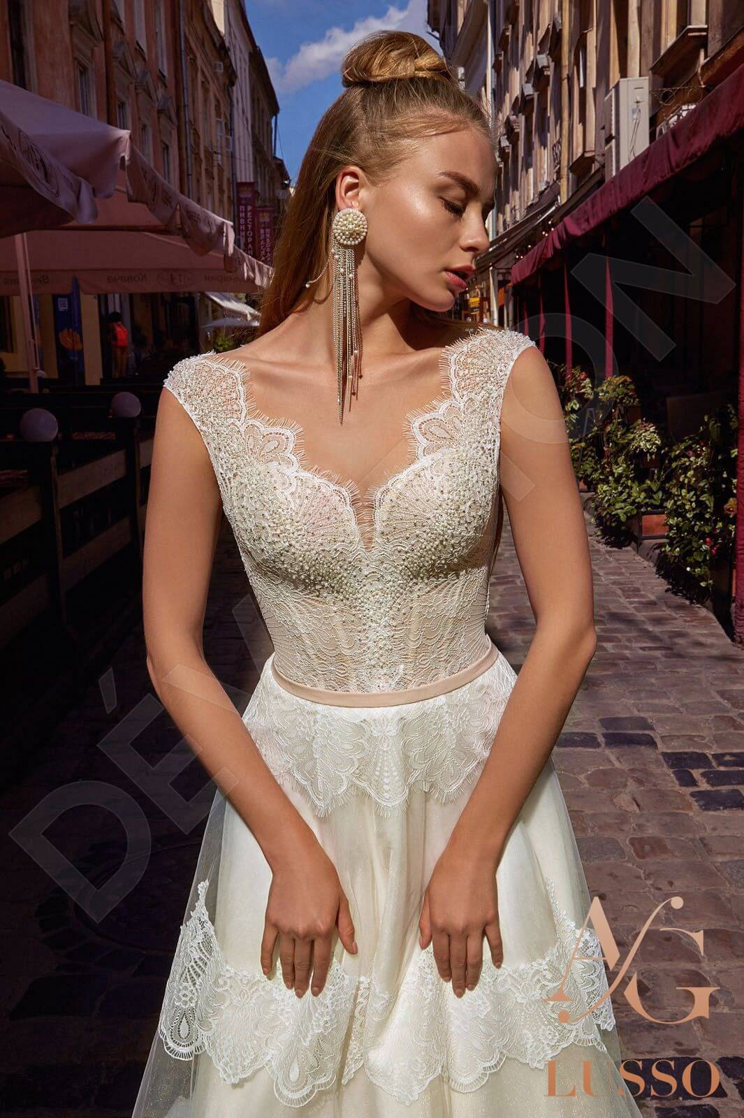 Lanonia A-line Illusion Milk Powder Wedding dress