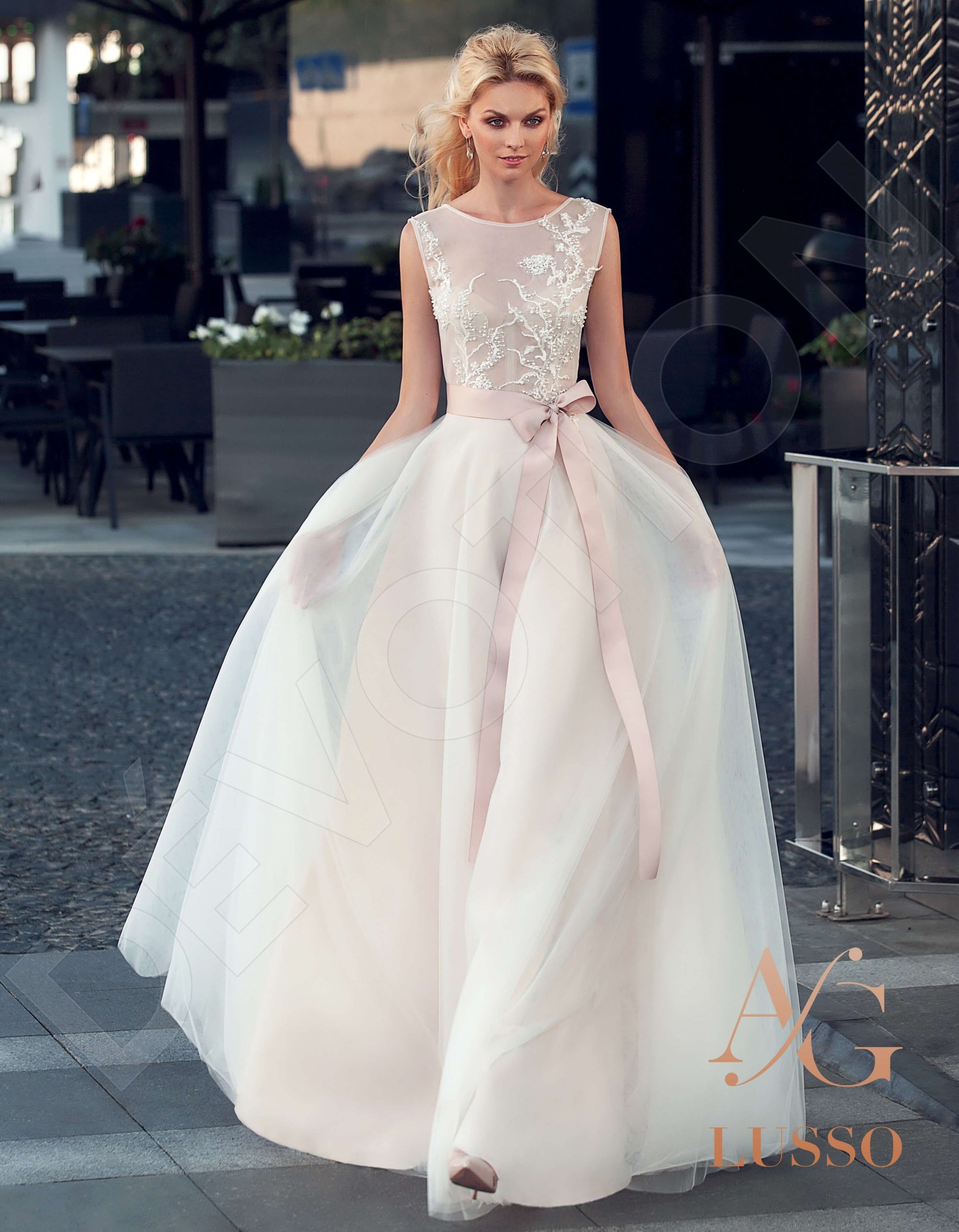 Lermissa A-line Boat/Bateau Champagne Ivory Wedding dress