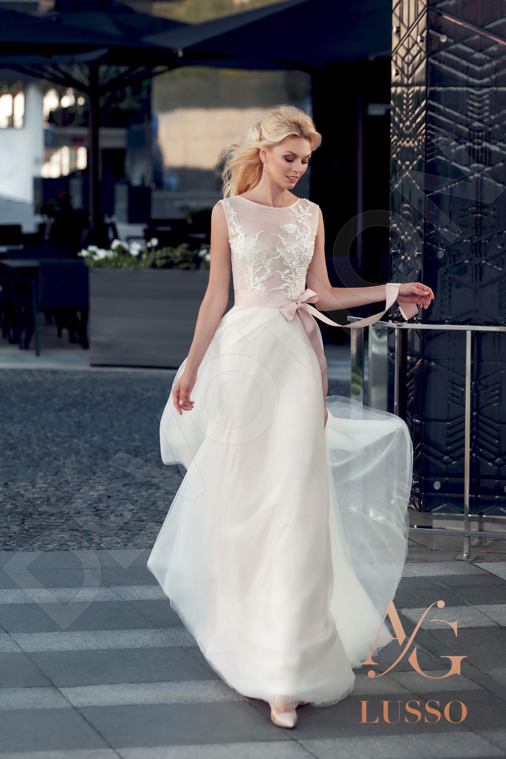 Lermissa A-line Boat/Bateau Champagne Ivory Wedding dress