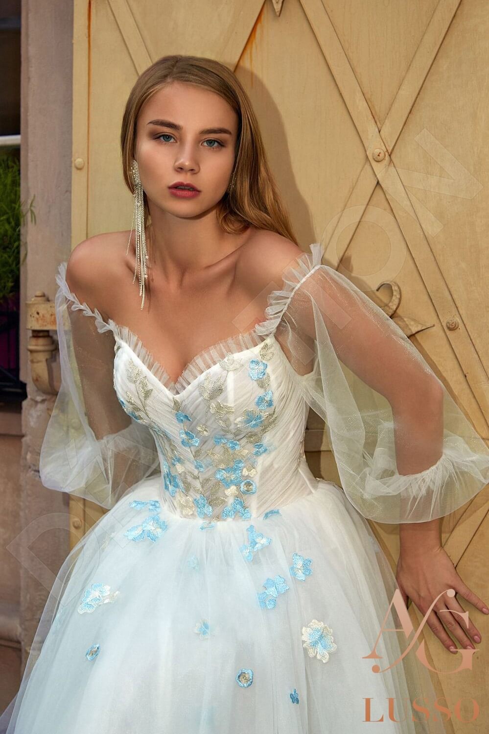 Lenore A-line Off-shoulder/Drop shoulders Milk Wedding dress