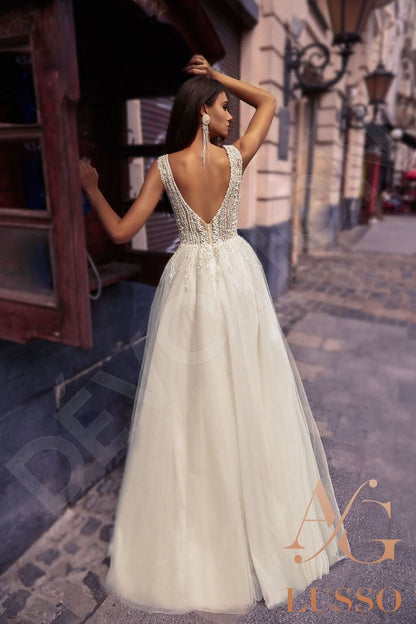 Unnea Open back A-line Straps Wedding Dress Back