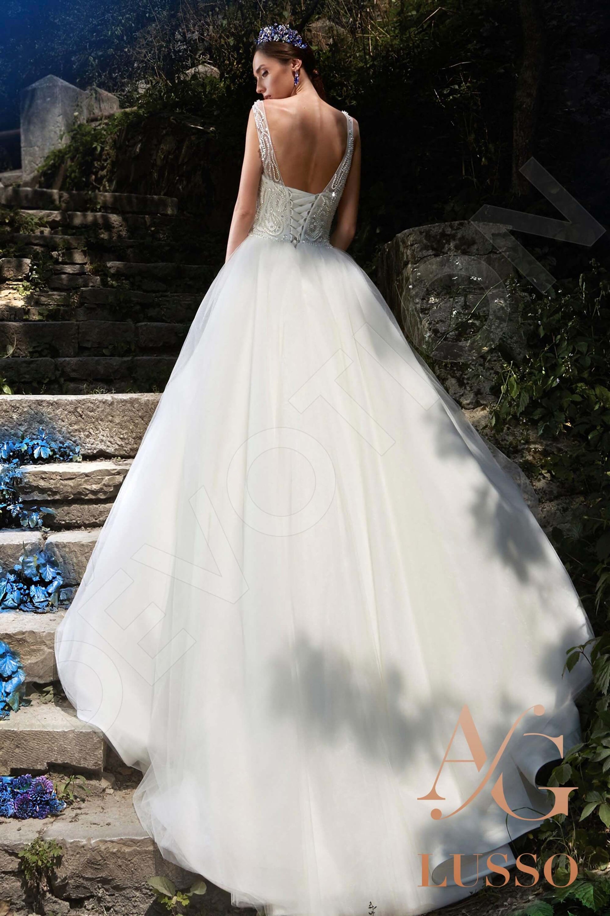 Nencia Princess/Ball Gown V-neck White Wedding dress