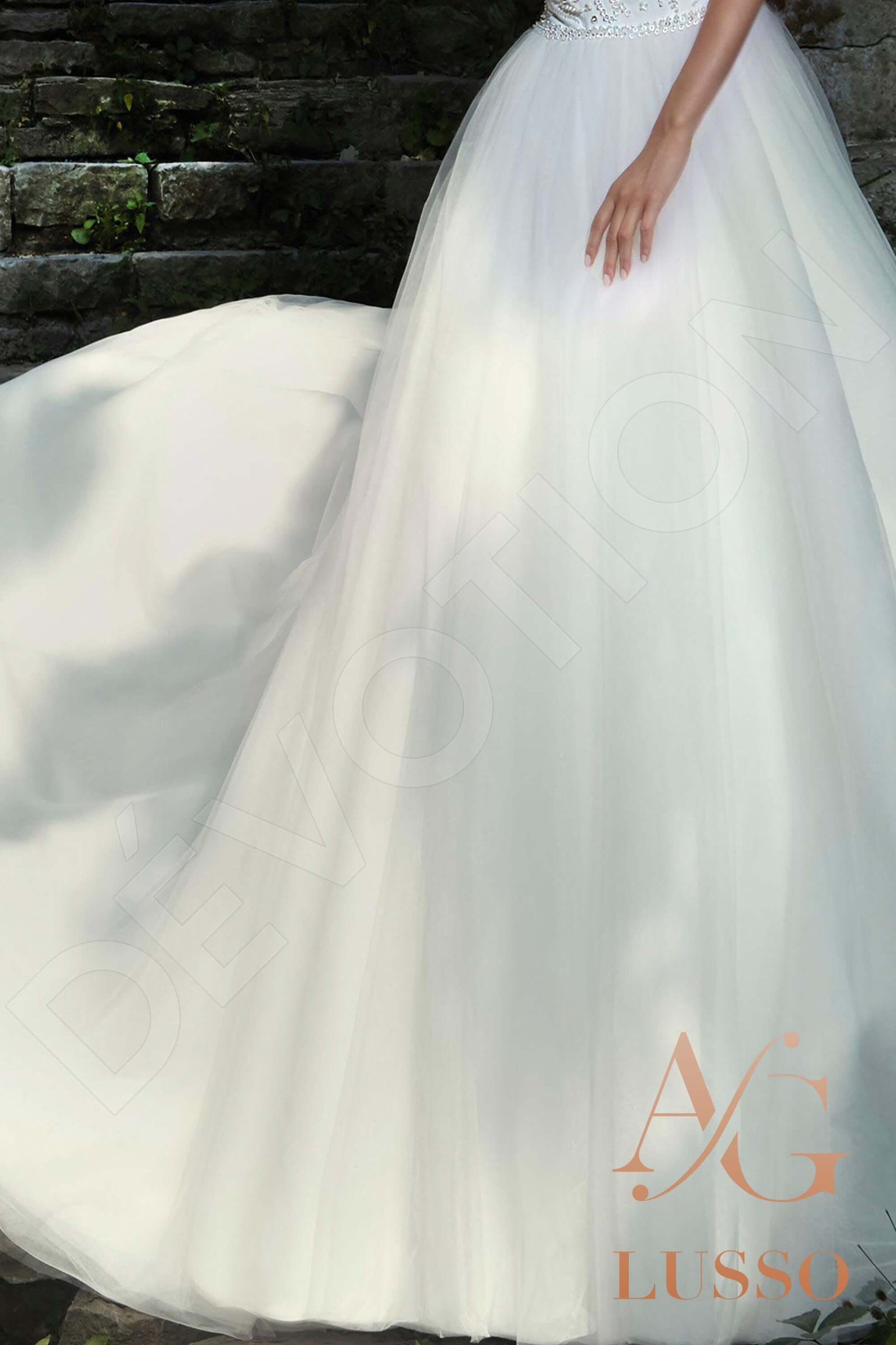 Nencia Princess/Ball Gown V-neck White Wedding dress