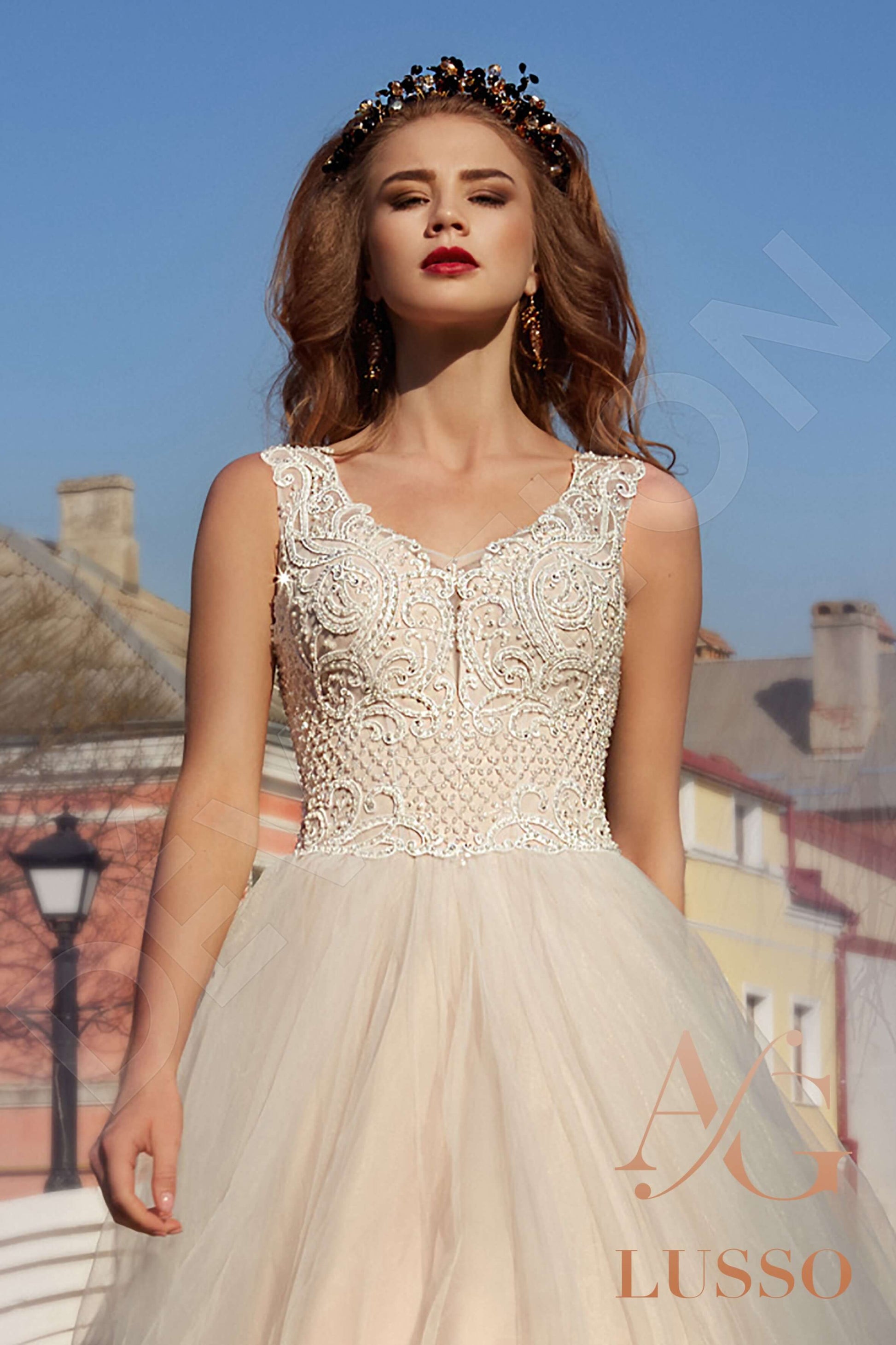 Mirtha A-line V-neck Cream Wedding dress