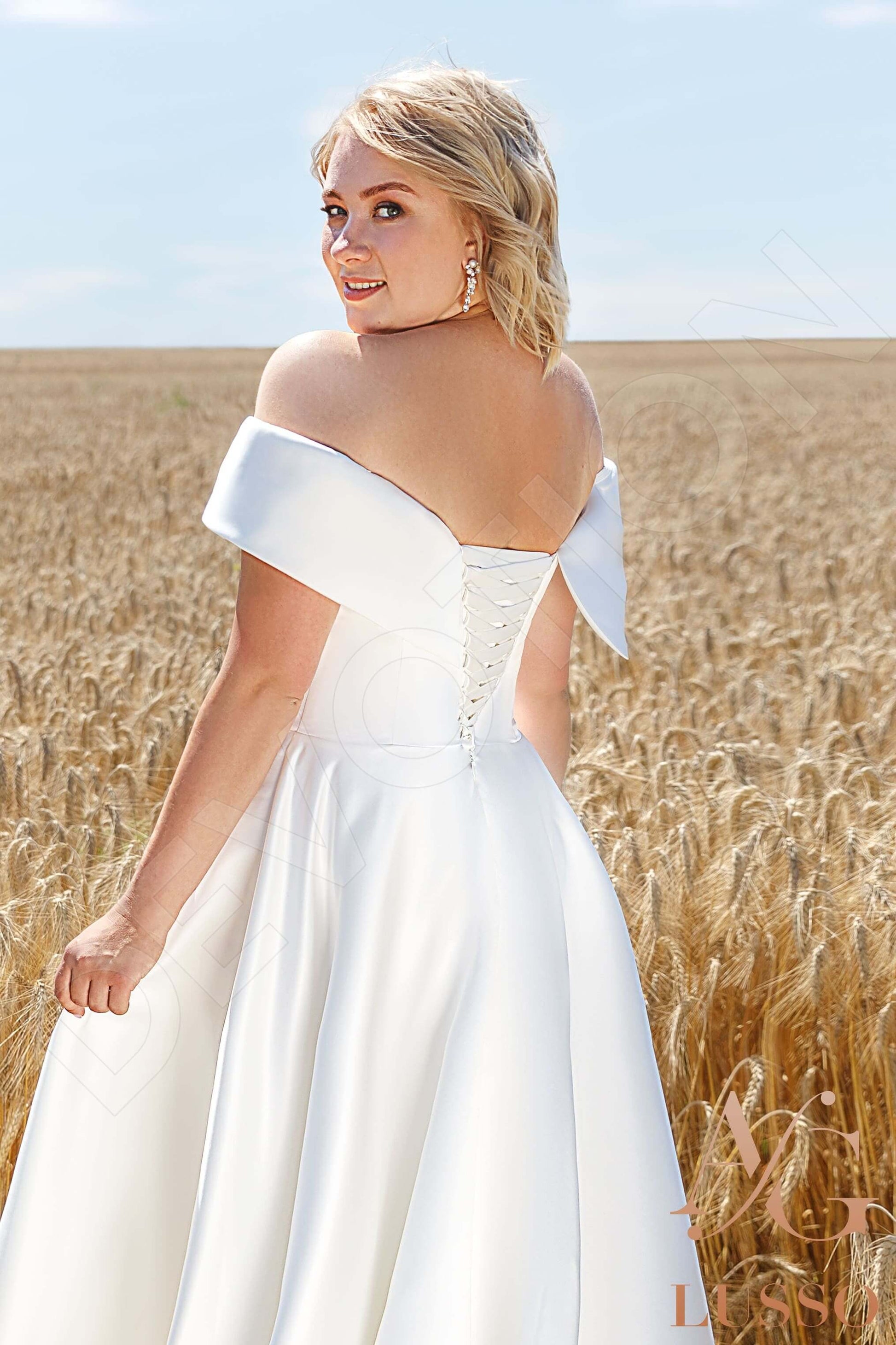 Dakotah A-line Off-shoulder/Drop shoulders Ivory Wedding dress