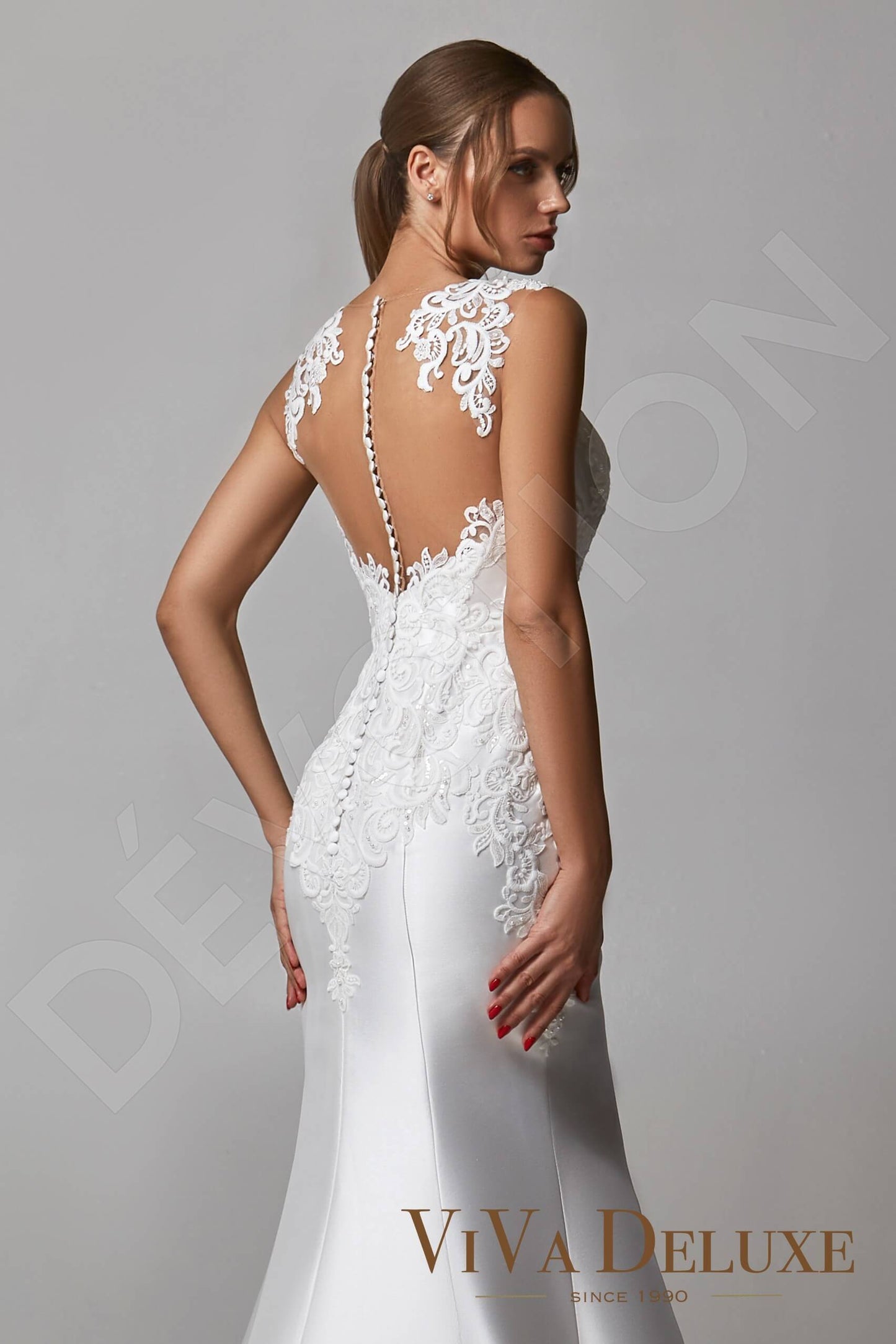 Angel Illusion back Trumpet/Mermaid Sleeveless Wedding Dress 3