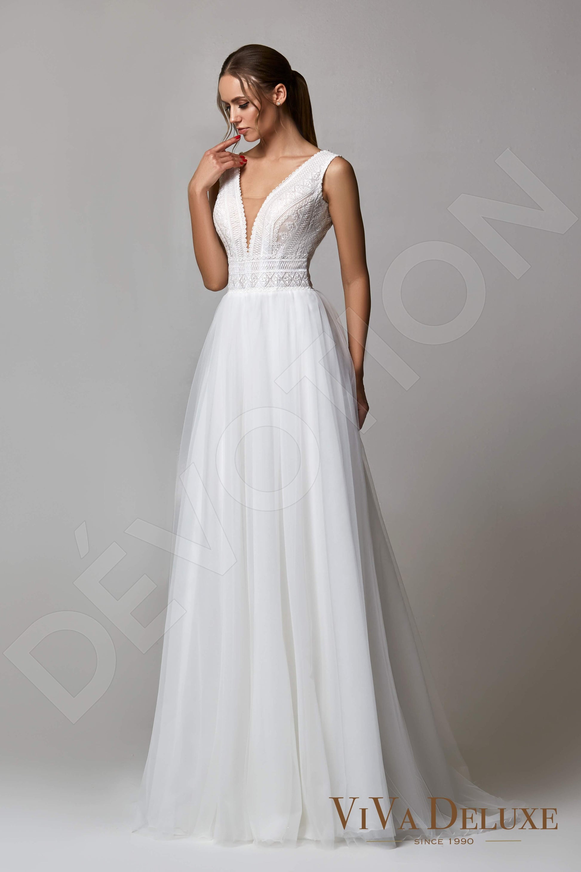 Bonnell A-line V-neck Ivory Wedding dress