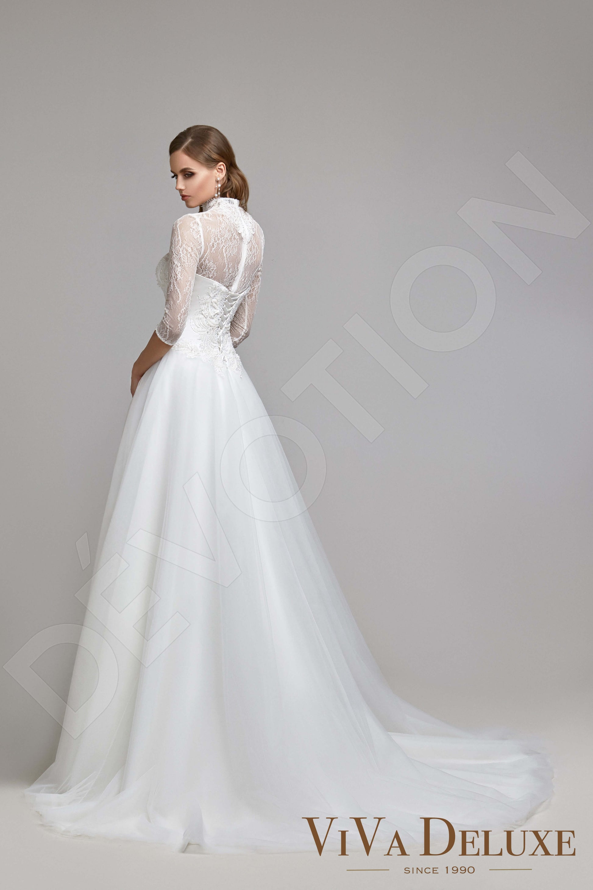 Vanesia A-line High neck Ivory Wedding dress