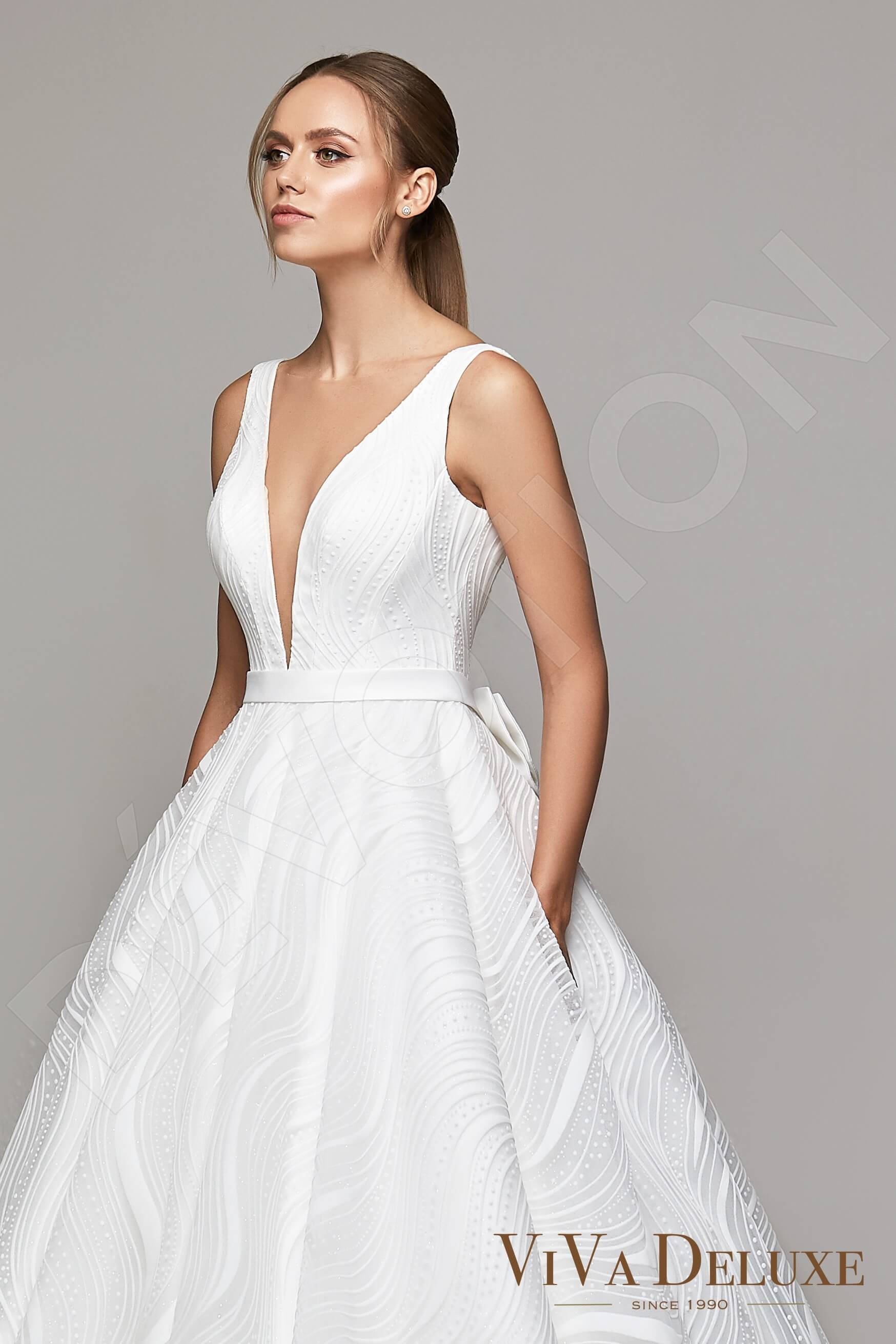 Dorofeya Princess/Ball Gown V-neck Ivory Wedding dress