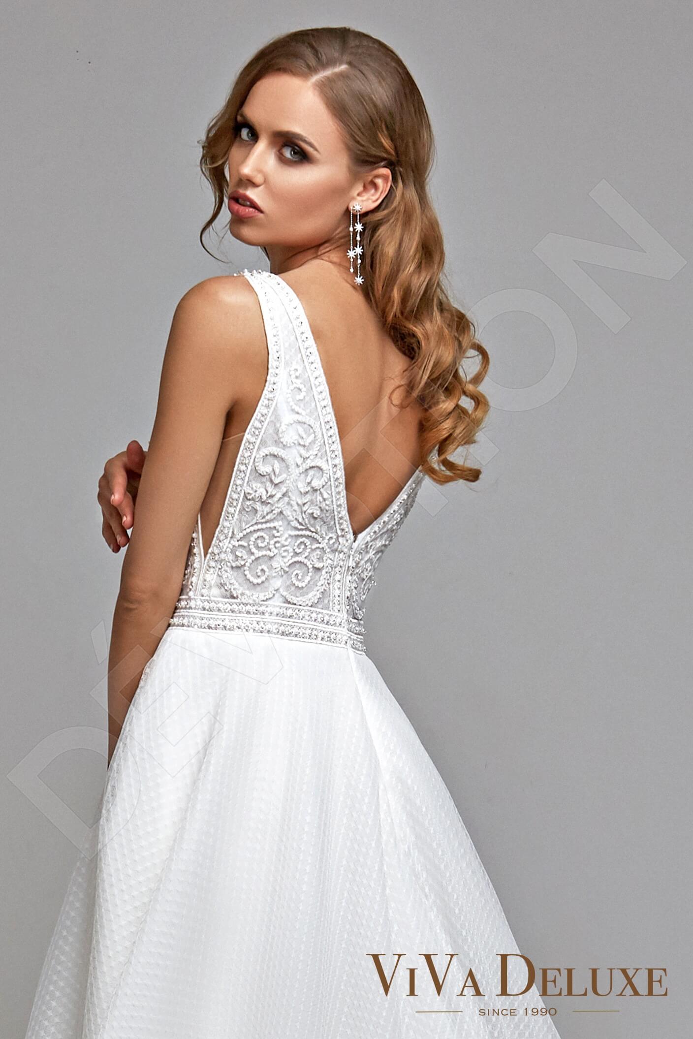 Leyna A-line V-neck Ivory Wedding dress