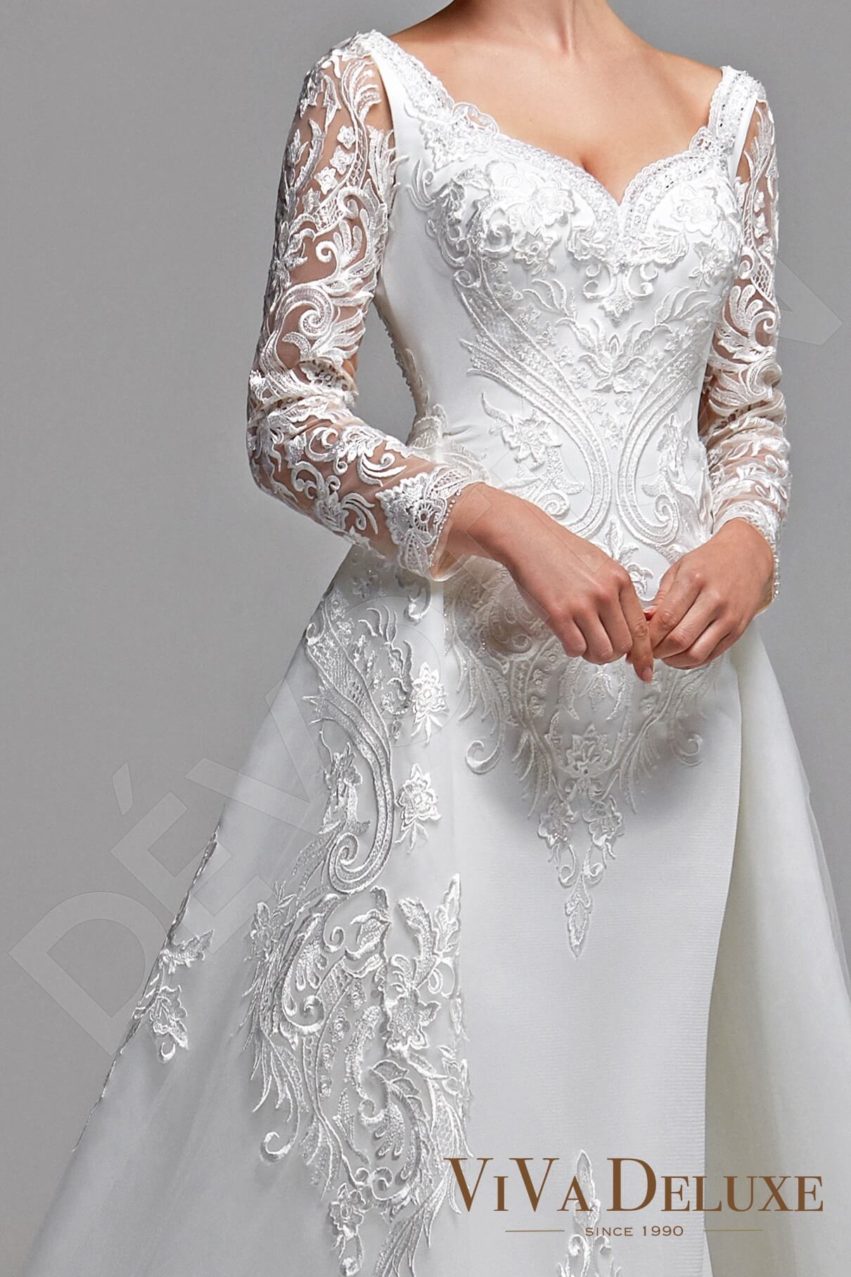 Maya A-line Sweetheart Ivory Wedding dress