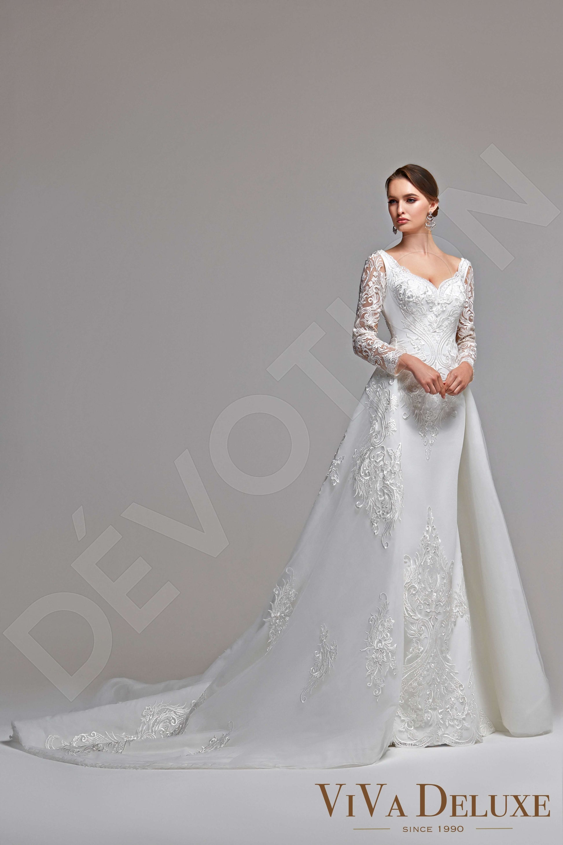 Maya A-line Sweetheart Ivory Wedding dress