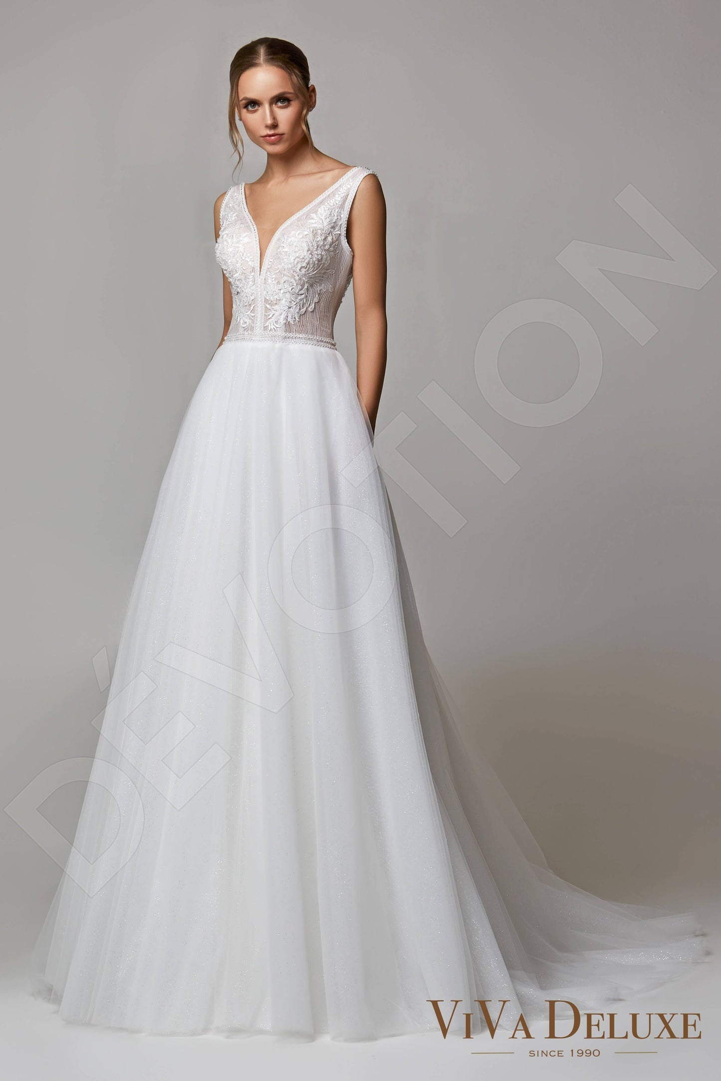 Magda Open back A-line Sleeveless Wedding Dress Front