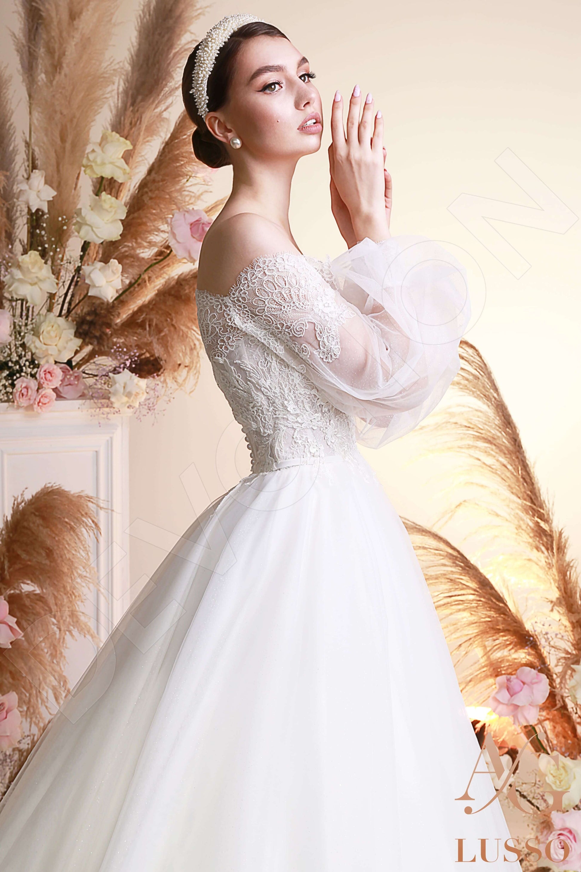 Molinia A-line Off-shoulder/Drop shoulders Ivory Wedding dress