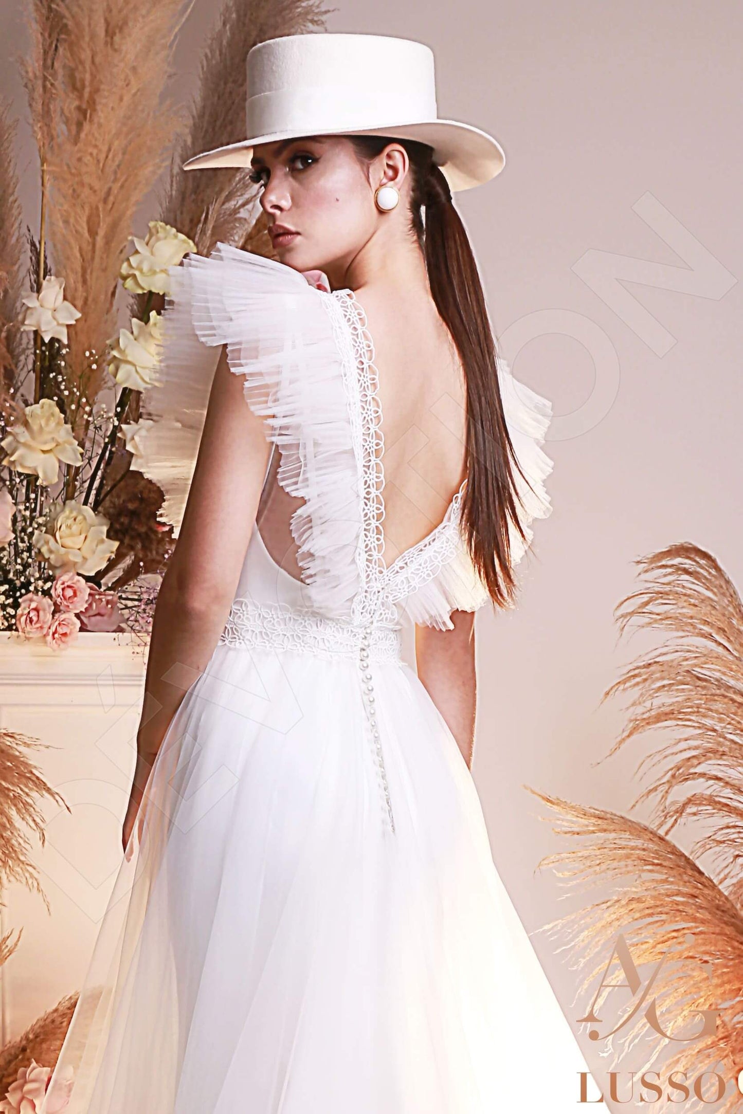 Thada Open back Trumpet/Mermaid Sleeveless Wedding Dress 7