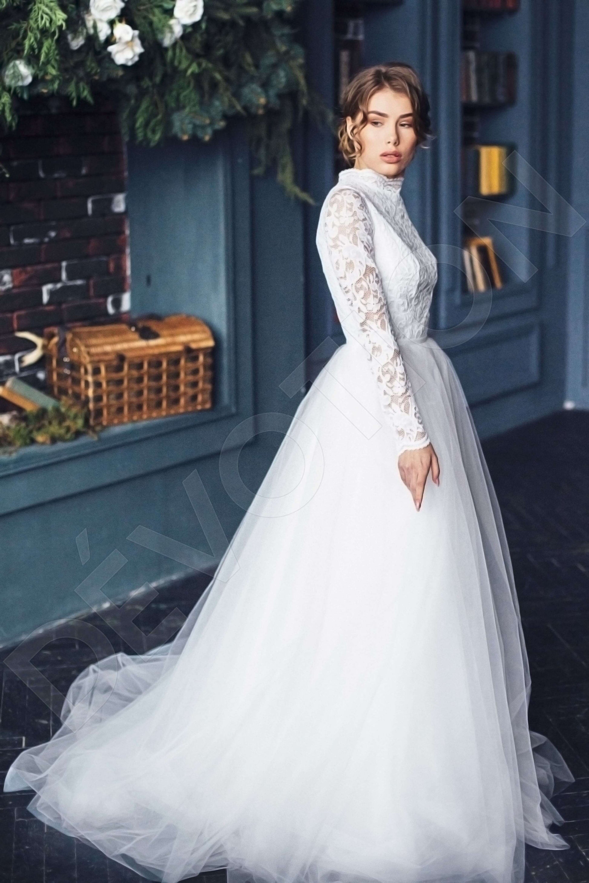 Callie A-line High neck Milk Wedding dress