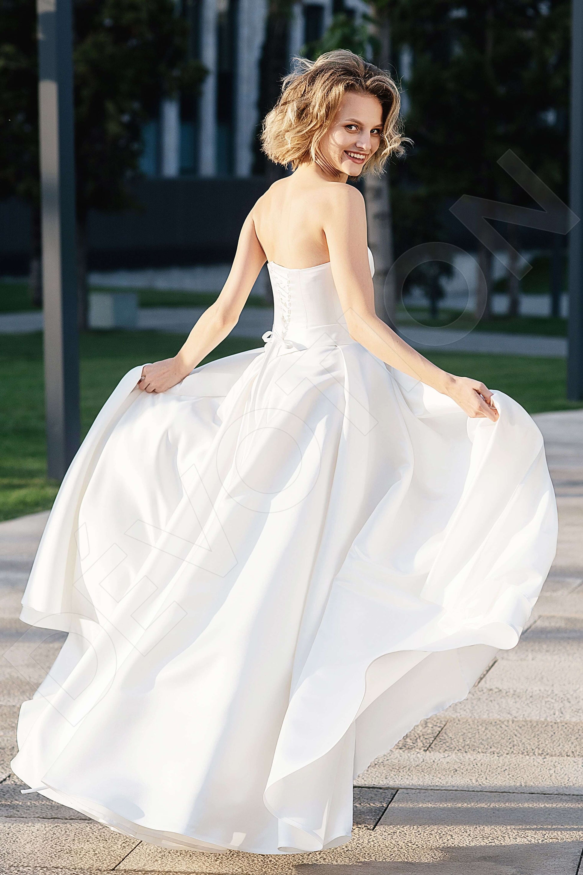 Jana A-line Sweetheart Ivory Wedding dress