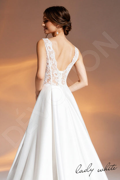 Femi Open back A-line Straps Wedding Dress 3