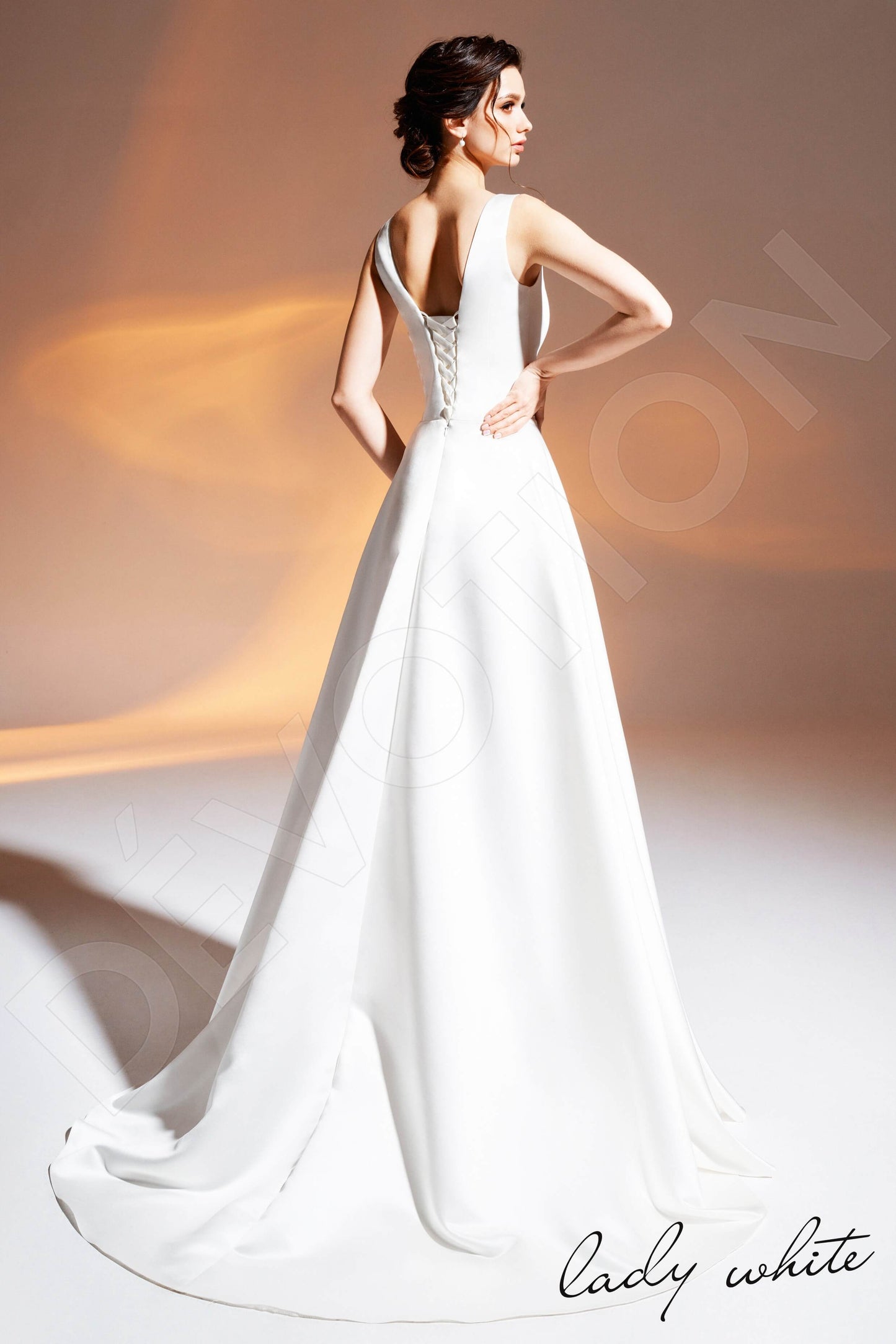 Rabiah Open back A-line Sleeveless Wedding Dress Back