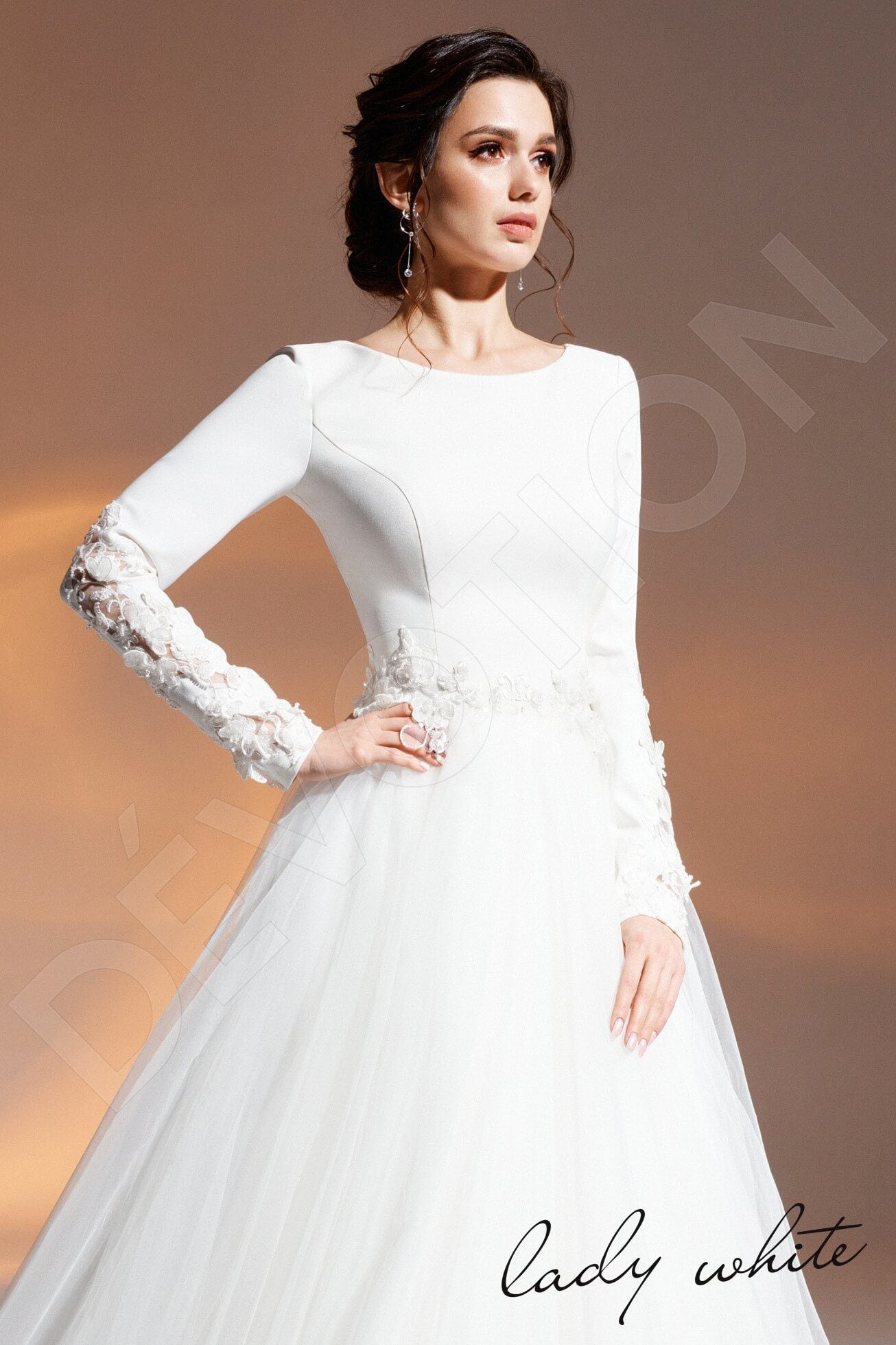 Zahra A-line Boat/Bateau Ivory Wedding dress