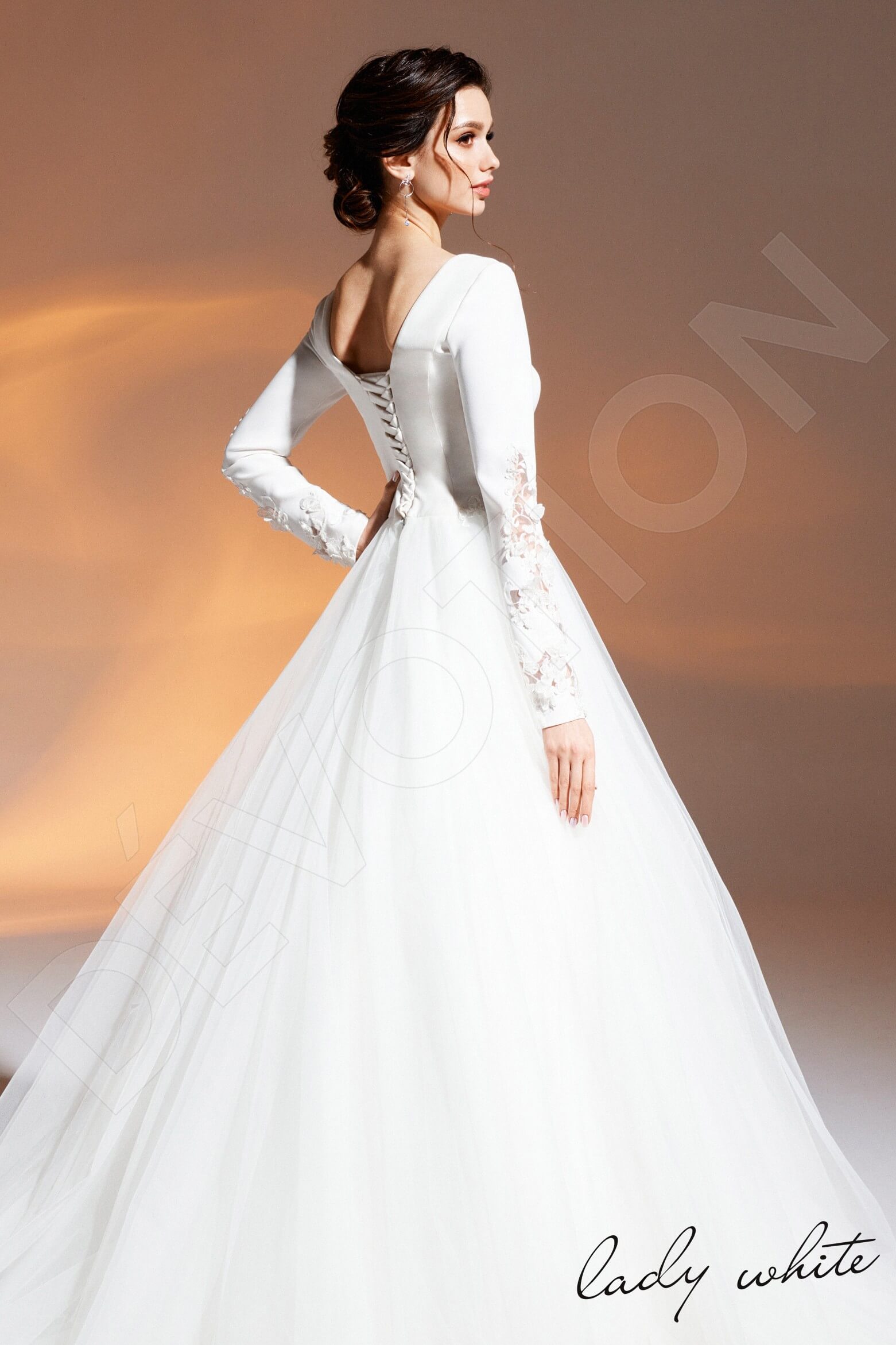 Zahra A-line Boat/Bateau Ivory Wedding dress