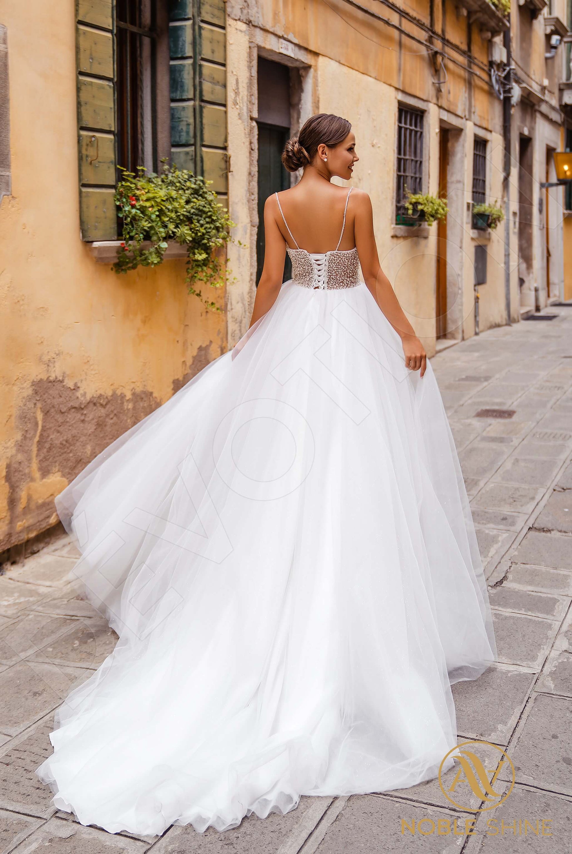 Lucrecia A-line V-neck Milk Wedding dress