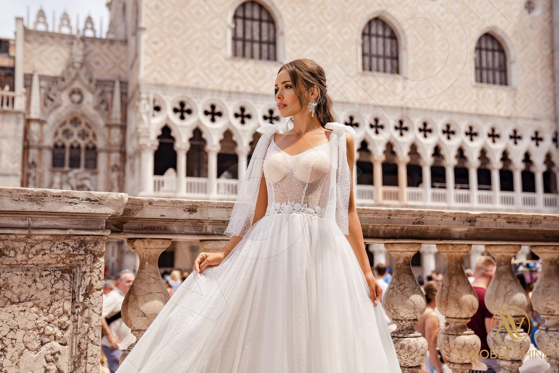 Luisita A-line V-neck Milk Wedding dress