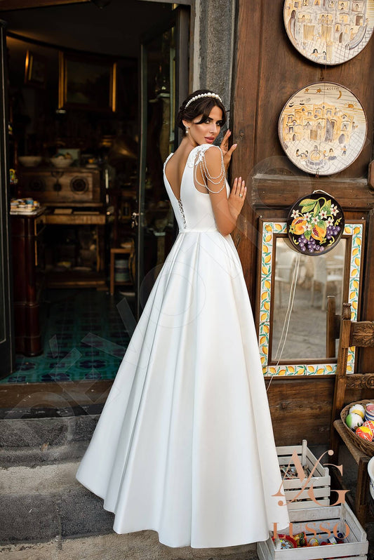 Evangelina A-line Boat/Bateau Ivory Wedding dress