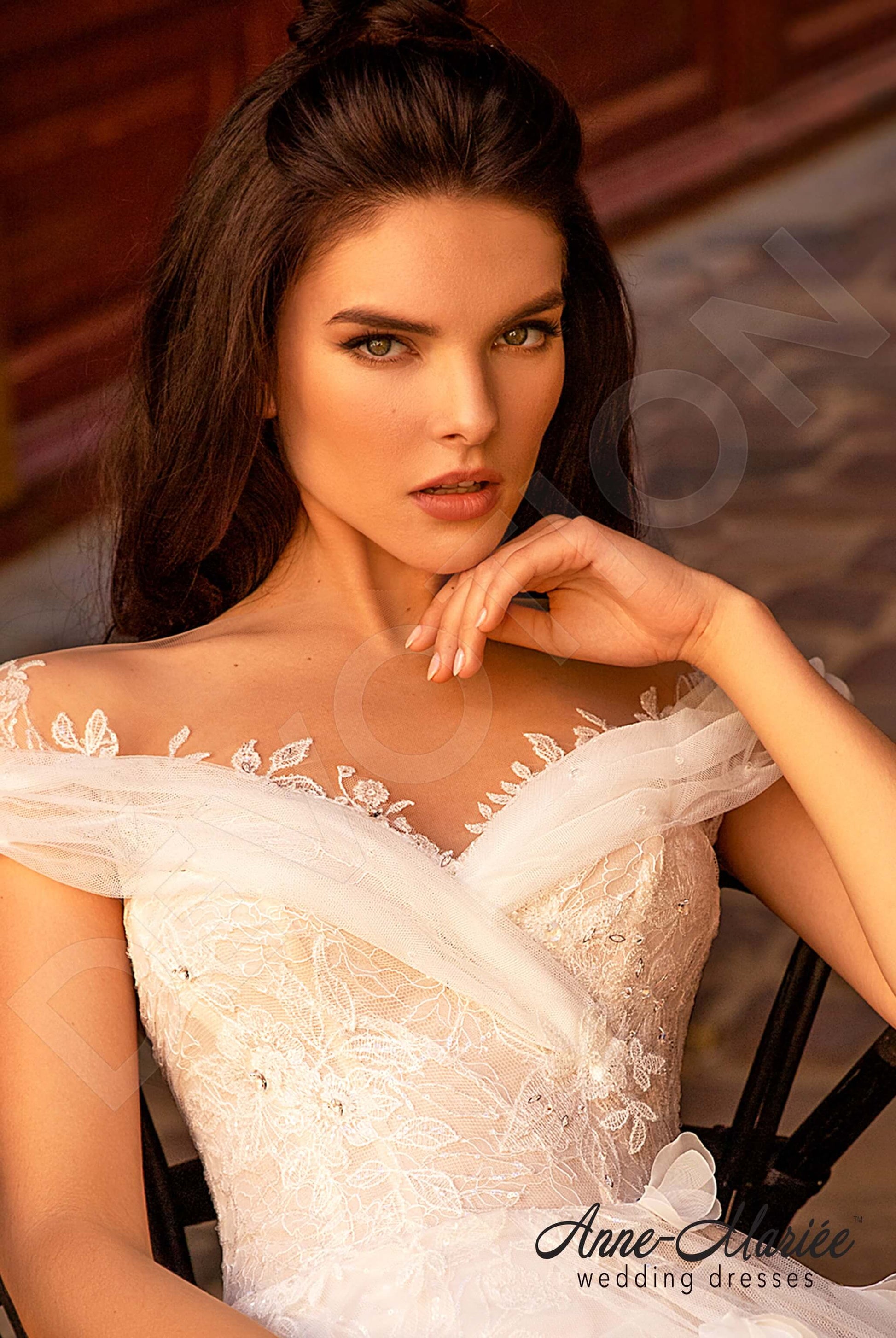 Aro A-line Illusion Milk Caramel Wedding dress