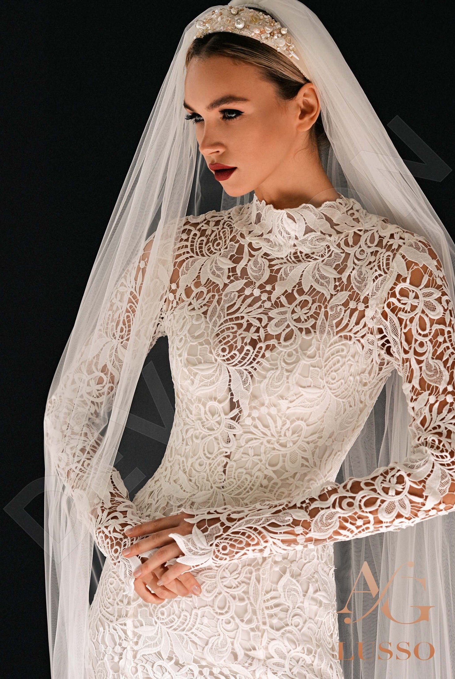 Oda Open back Trumpet/Mermaid Long sleeve Wedding Dress 2