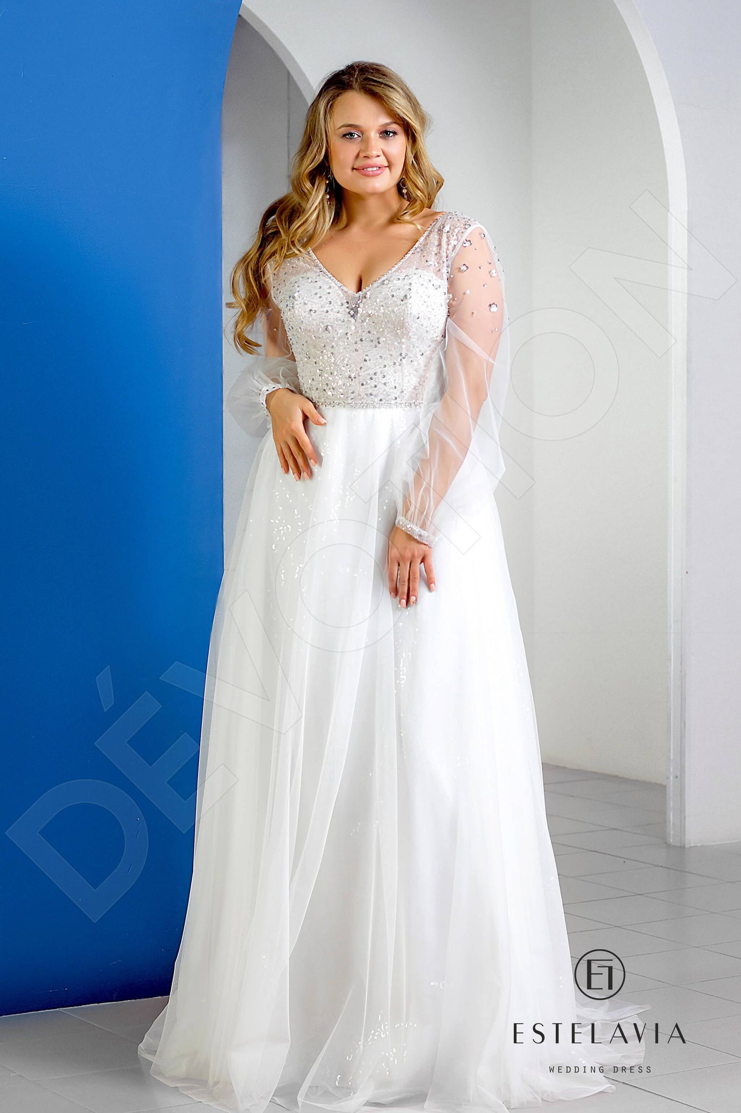 Rogneda Open back A-line Long sleeve Wedding Dress Front