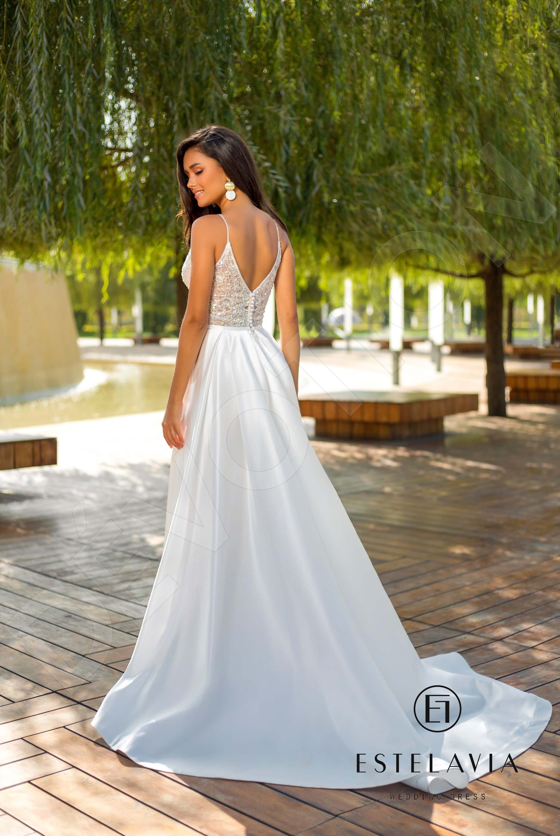 Molly A-line Scoop Milk Wedding dress