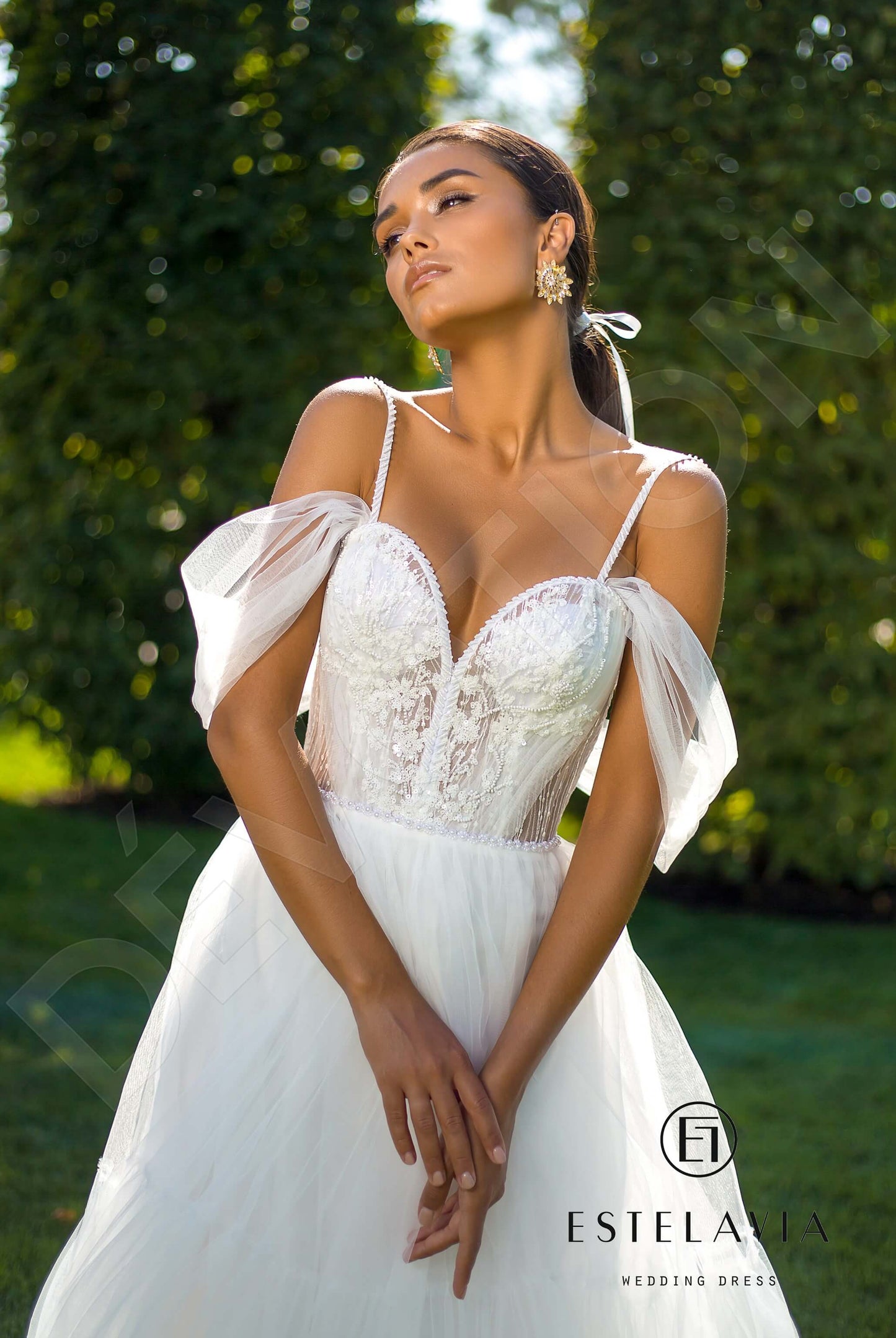 Rexein Open back A-line Straps Wedding Dress 2