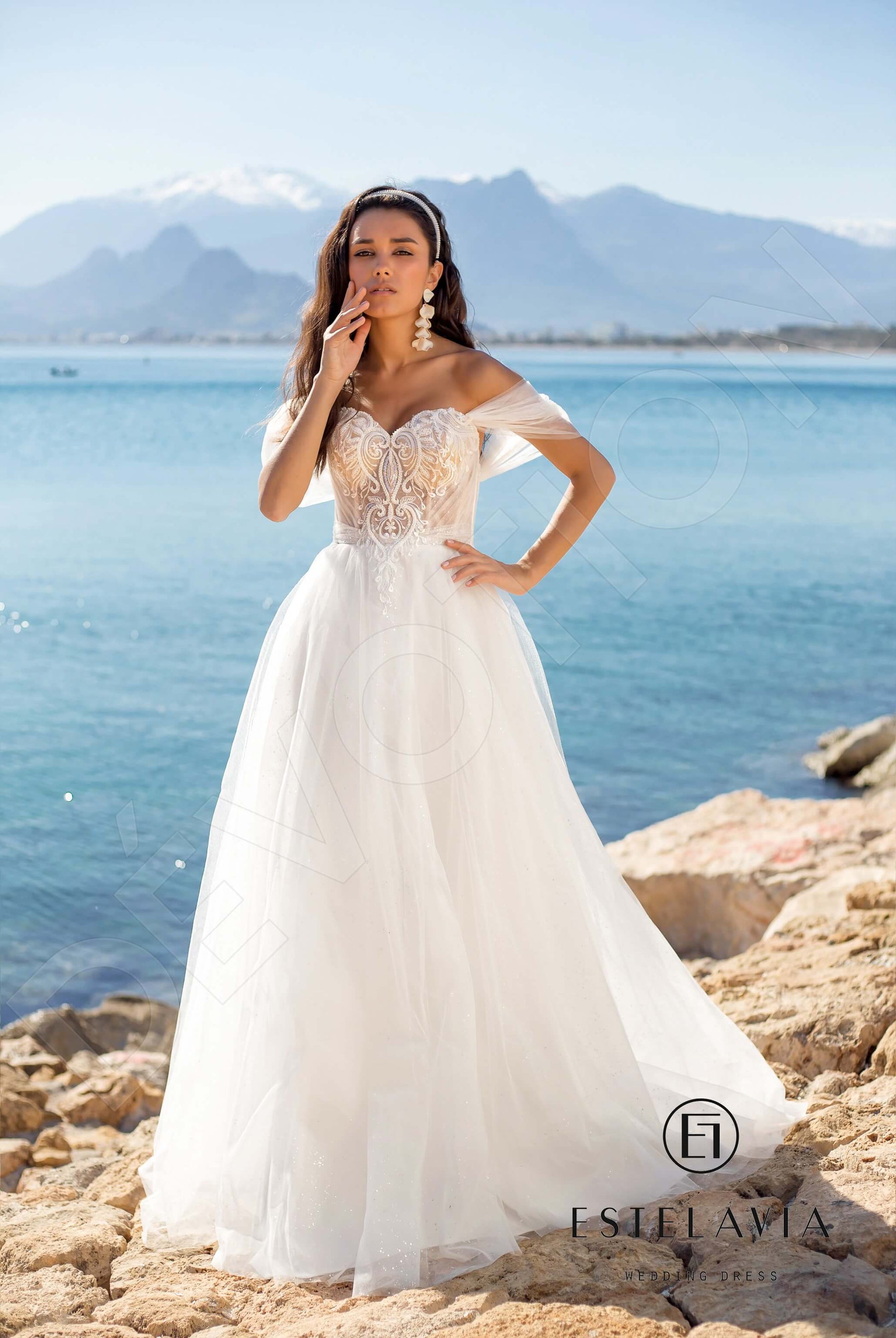 Lexa A-line Off-shoulder/Drop shoulders Milk Wedding dress