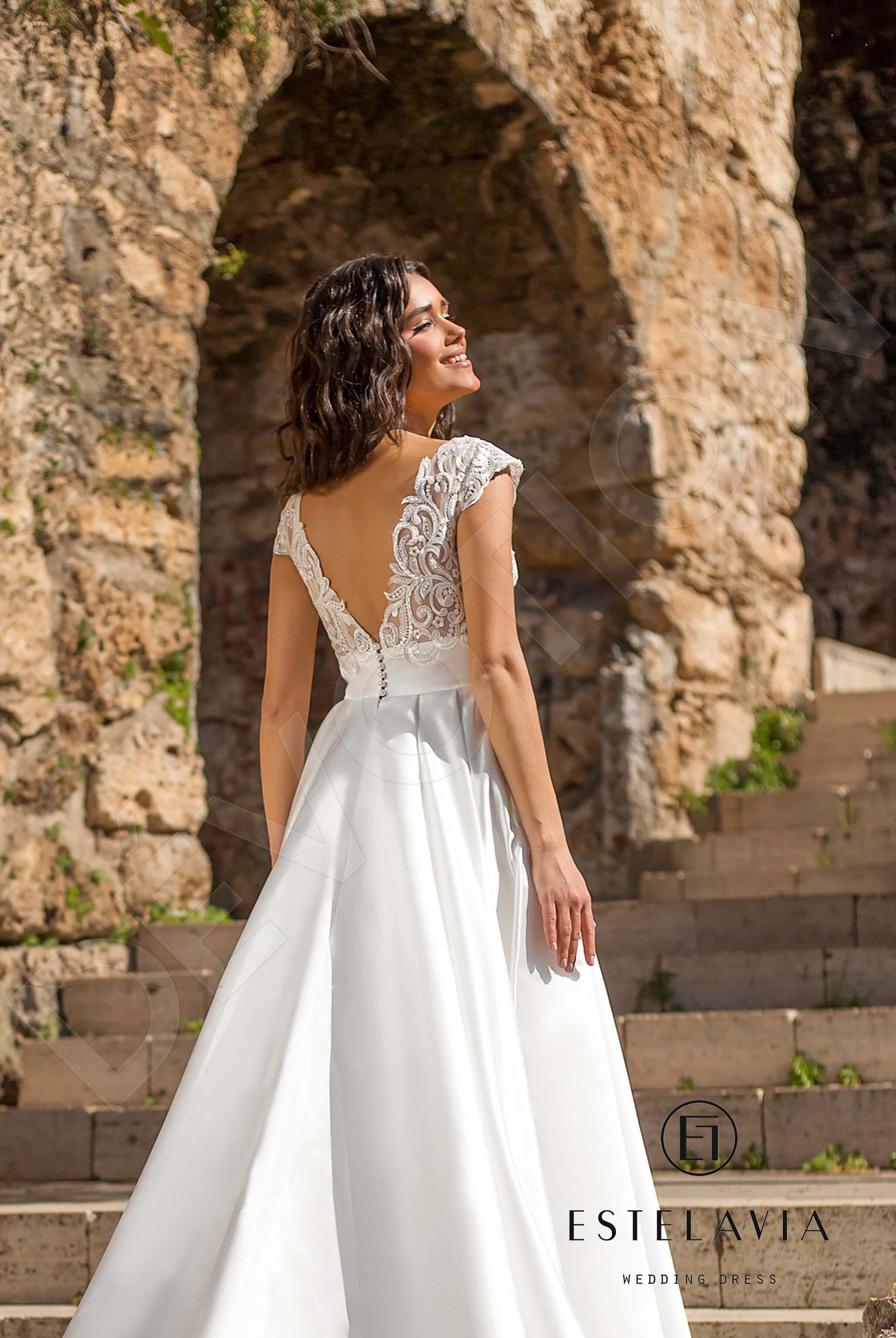 Lorie A-line V-neck Milk Wedding dress