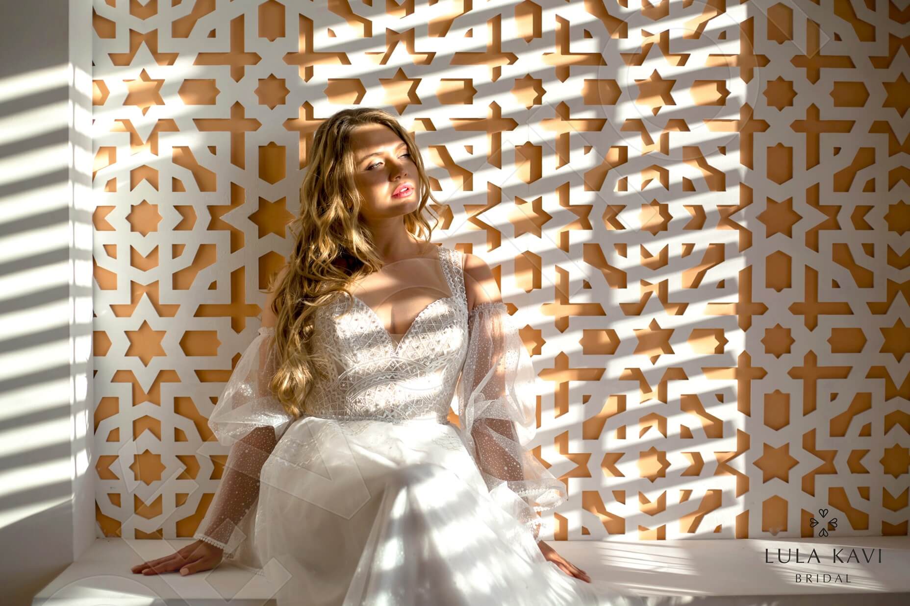 Kifaya A-line Illusion Milk Wedding dress