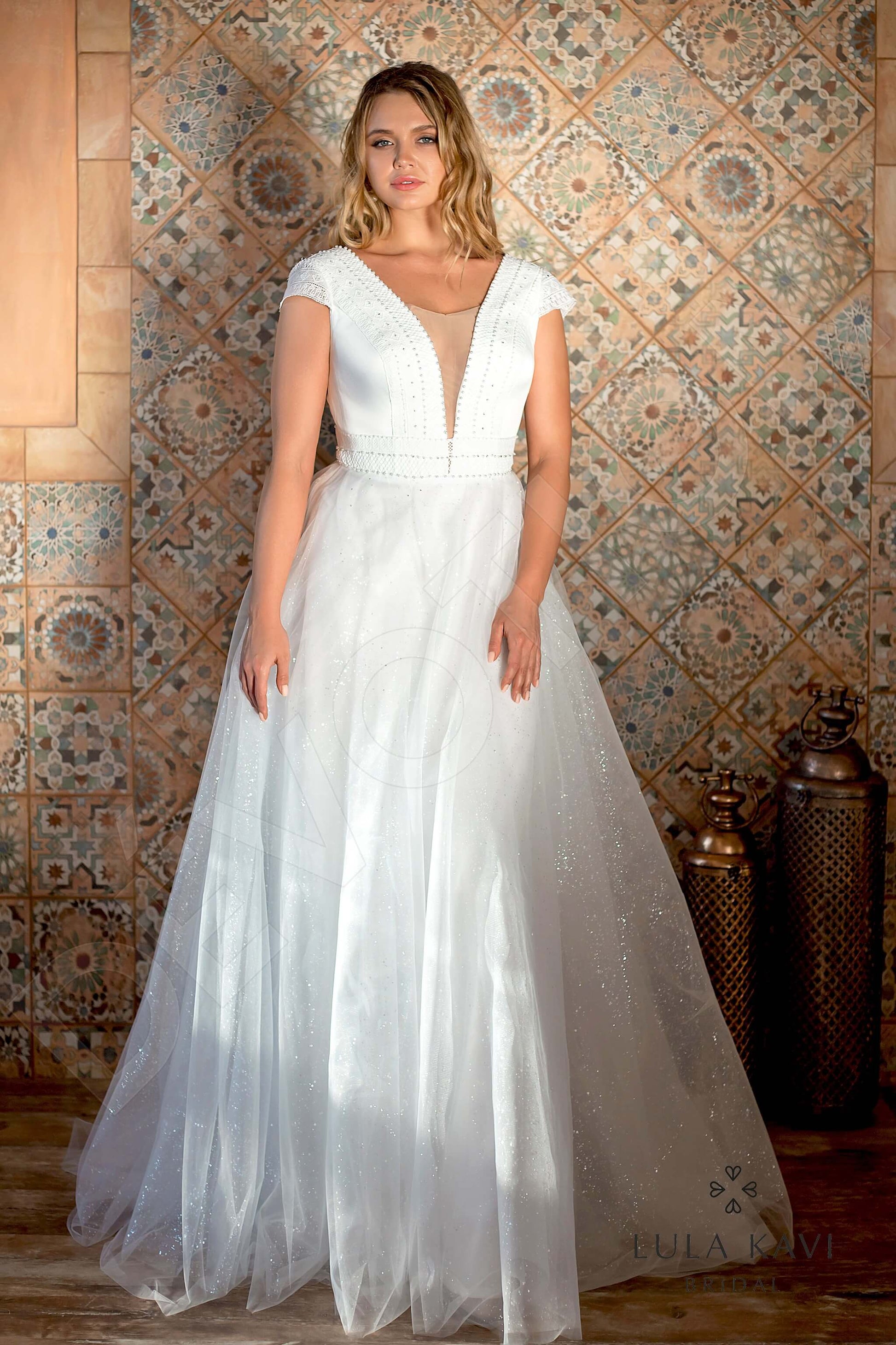 Wafiya A-line Deep V-neck Milk Wedding dress