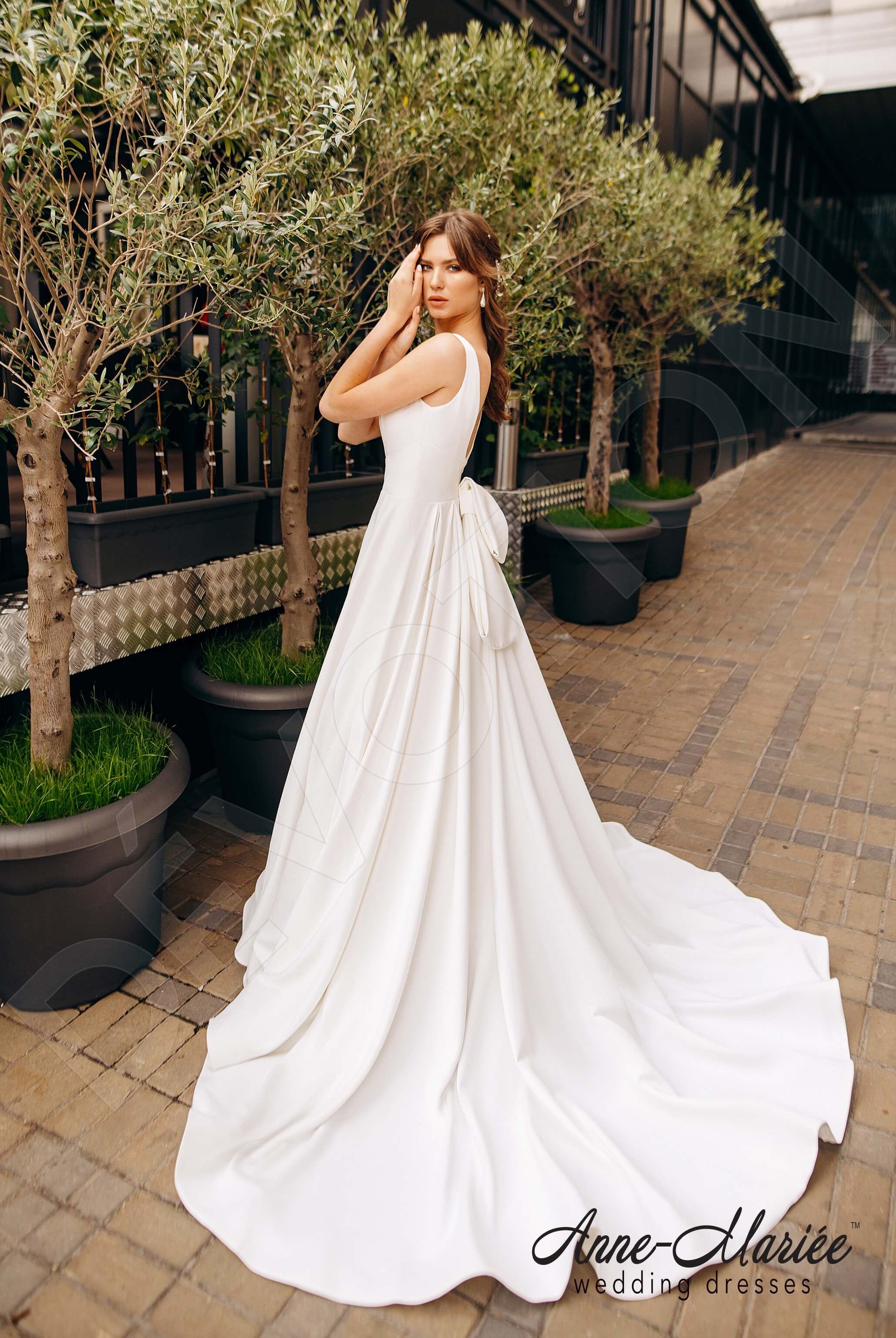 Rubin A-line Deep V-neck Milk Wedding dress