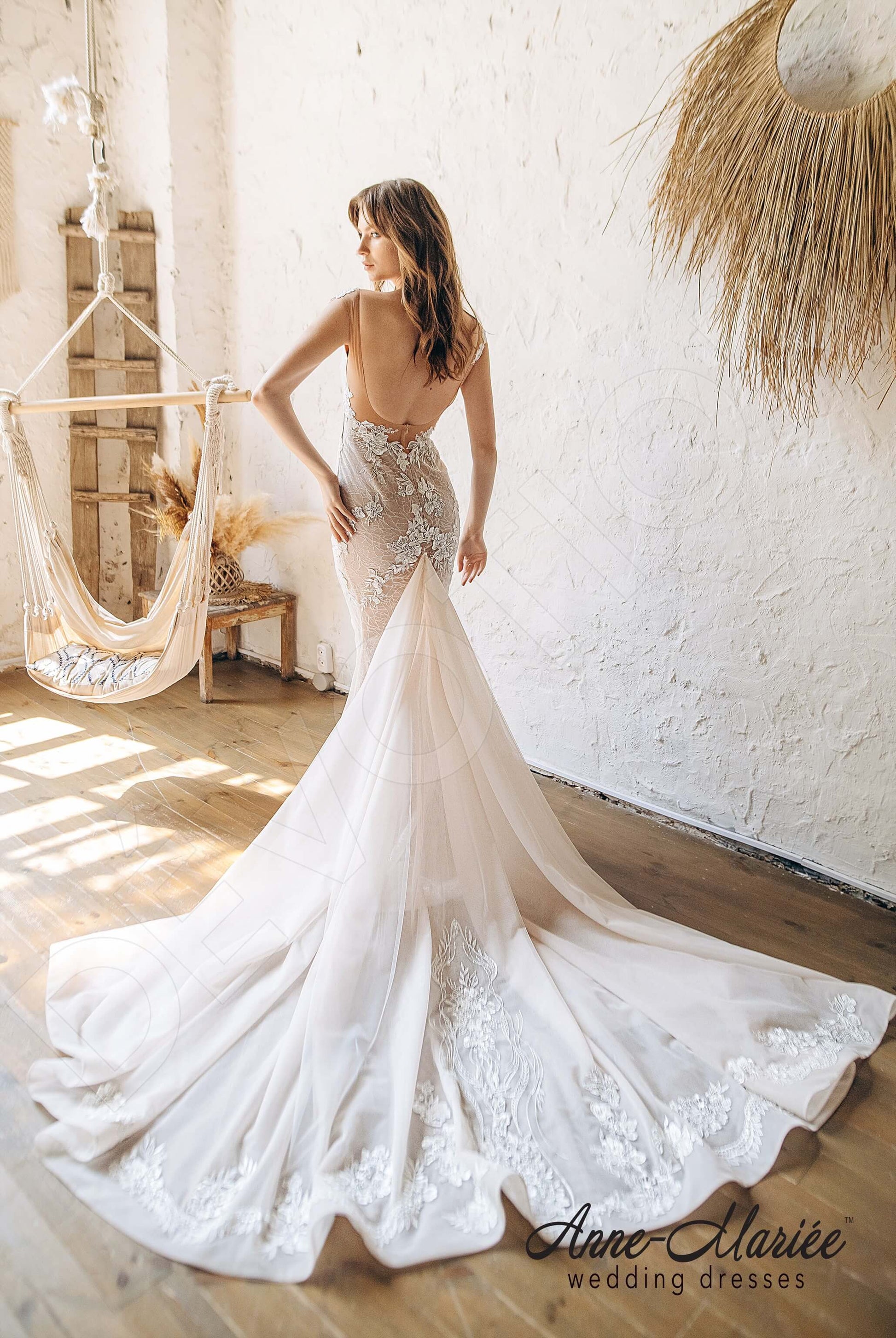 Vanella Trumpet/Mermaid Deep V-neck Milk Cappuccino Wedding dress