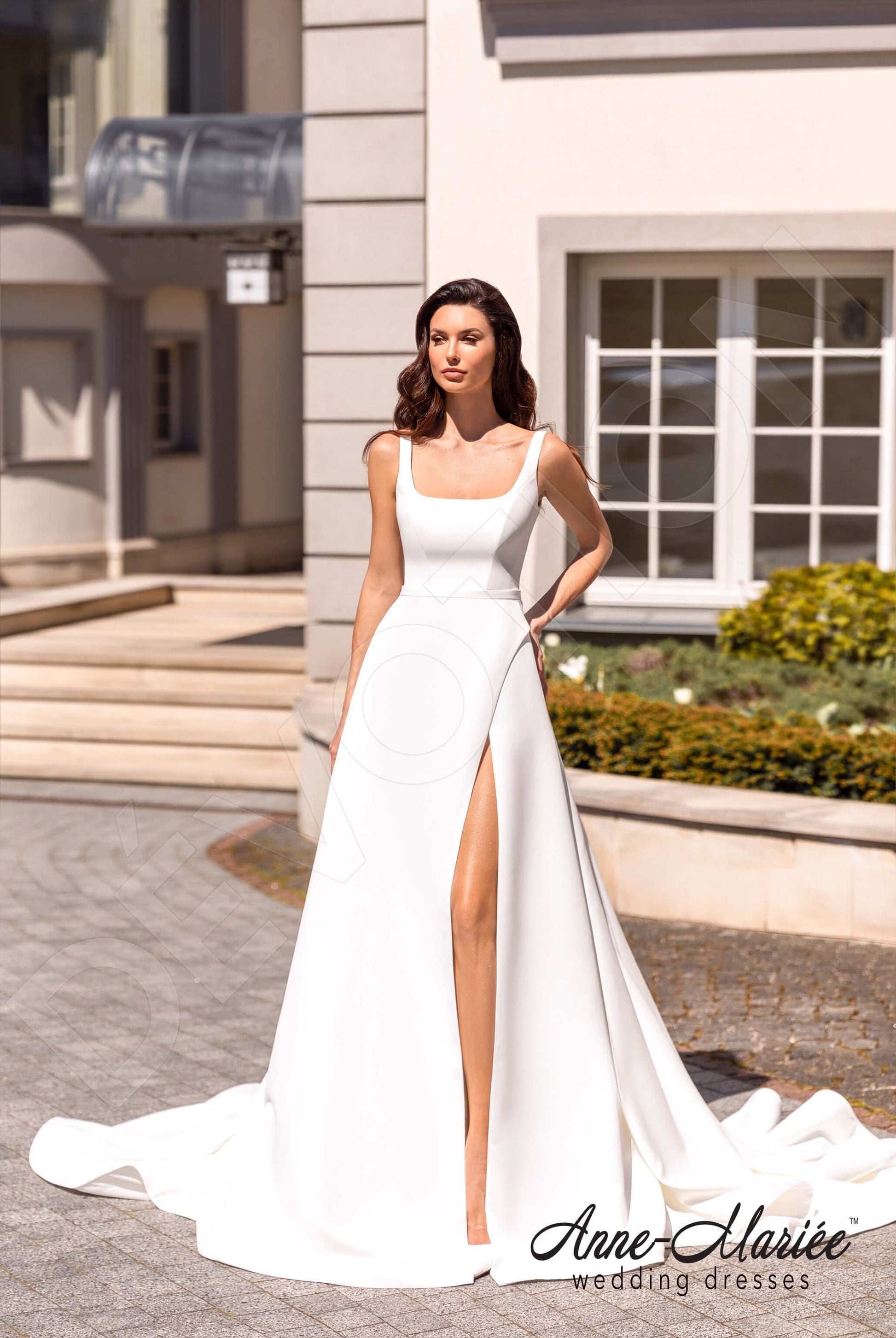 Clod A-line Square Milk Wedding dress