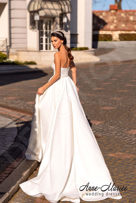 Mishel A-line Deep V-neck Milk Wedding dress