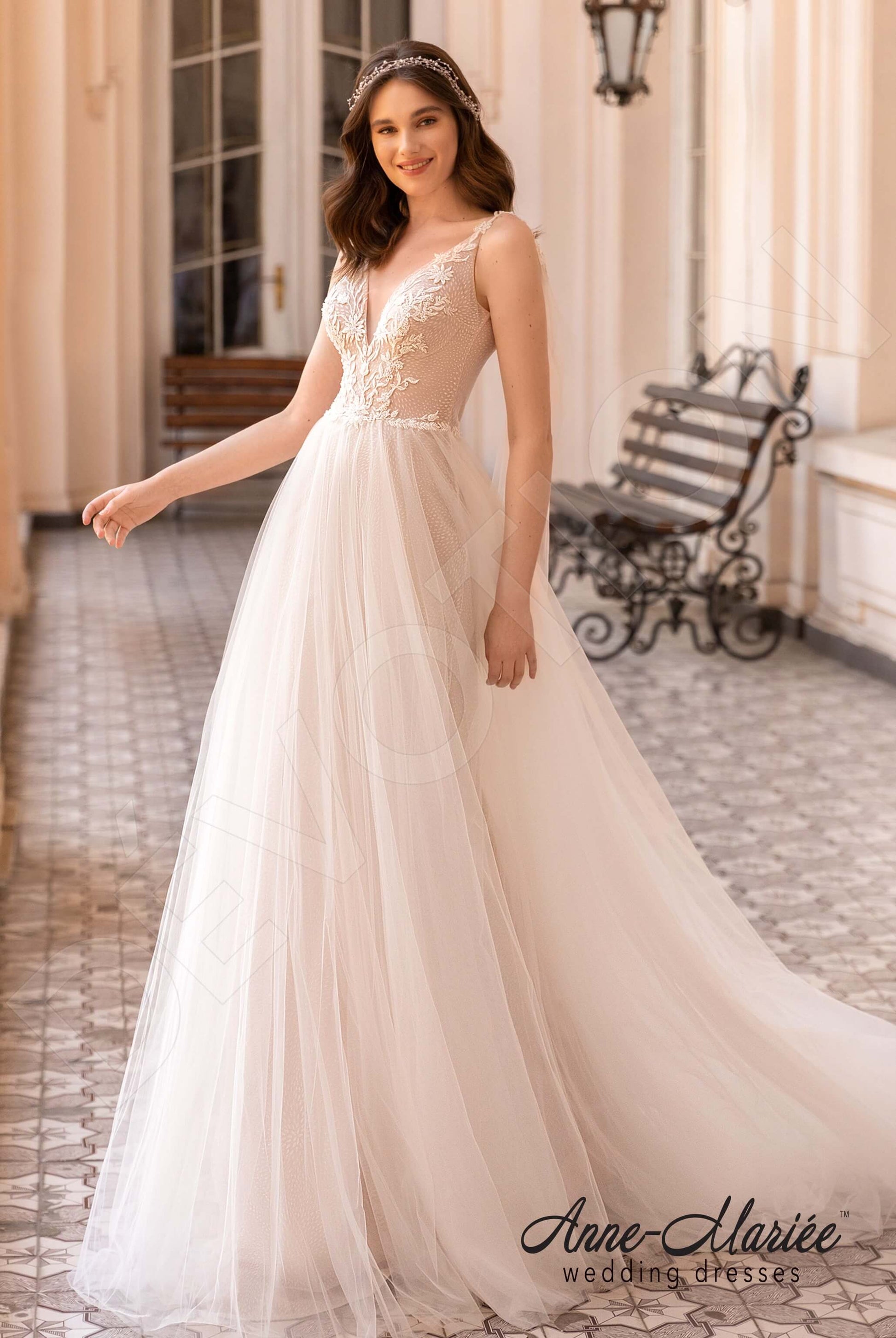 Toinet A-line Deep V-neck Milk Nude Wedding dress